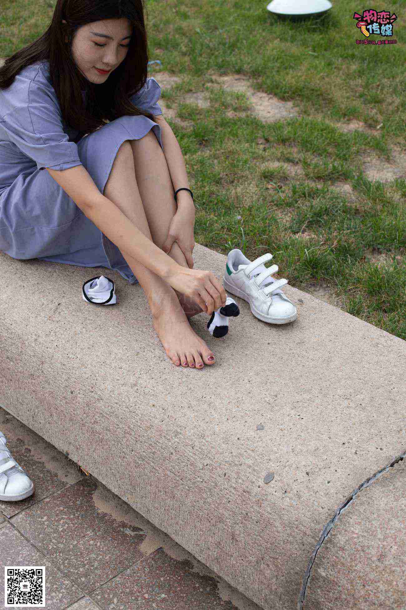 图片[16]-物恋传媒 No.043 湛蓝连衣裙搭配板鞋船袜,知性混搭自然美,耐克板鞋搭配白色船袜 [187P] – 速更版-美库