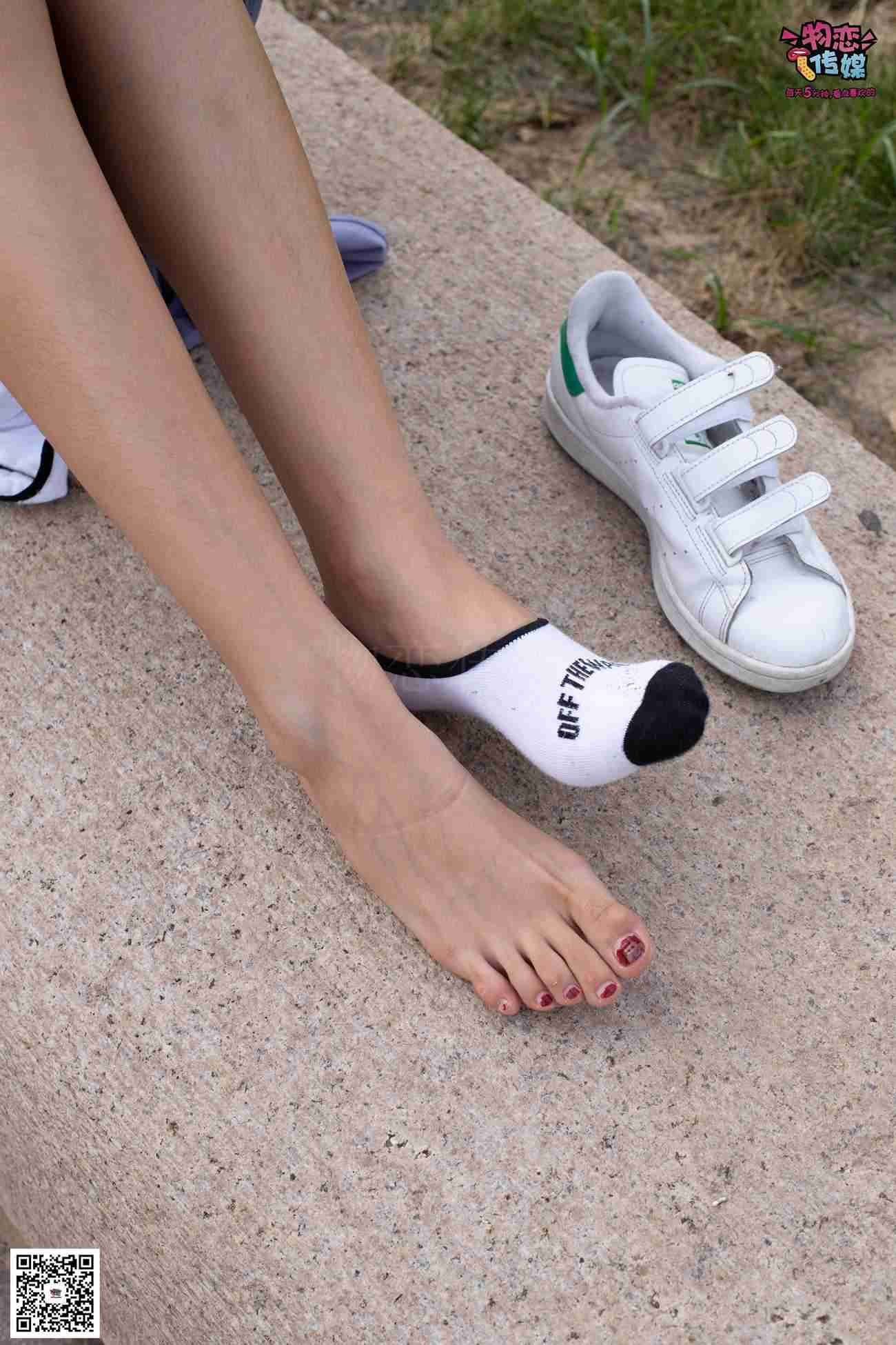 图片[18]-物恋传媒 No.043 湛蓝连衣裙搭配板鞋船袜,知性混搭自然美,耐克板鞋搭配白色船袜 [187P] – 速更版-美库