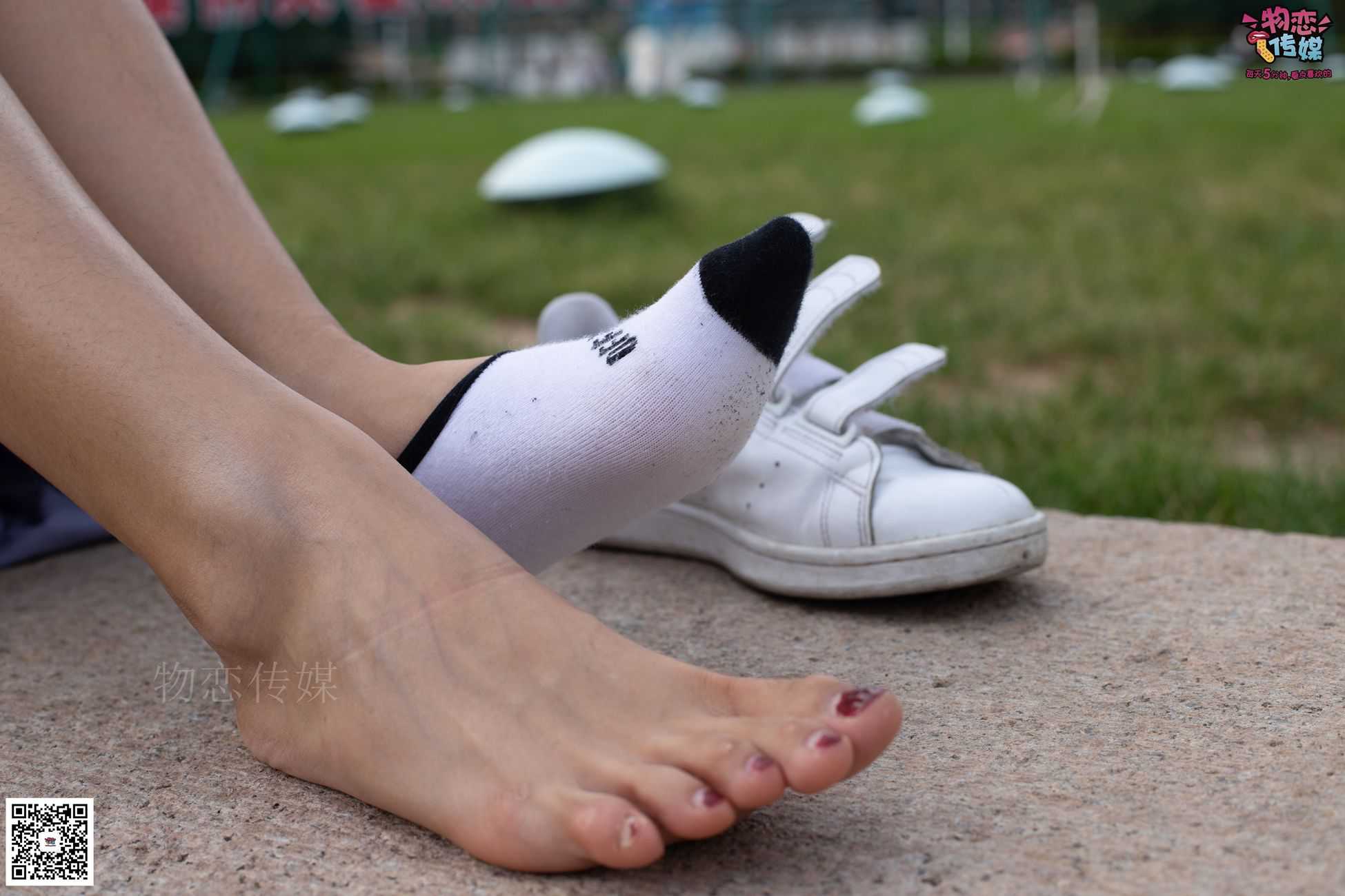 图片[21]-物恋传媒 No.043 湛蓝连衣裙搭配板鞋船袜,知性混搭自然美,耐克板鞋搭配白色船袜 [187P] – 速更版-美库
