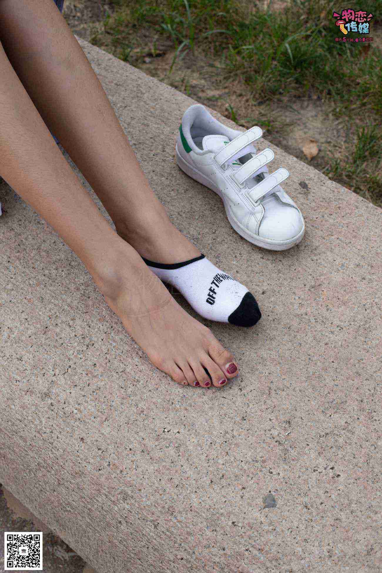 图片[25]-物恋传媒 No.043 湛蓝连衣裙搭配板鞋船袜,知性混搭自然美,耐克板鞋搭配白色船袜 [187P] – 速更版-美库