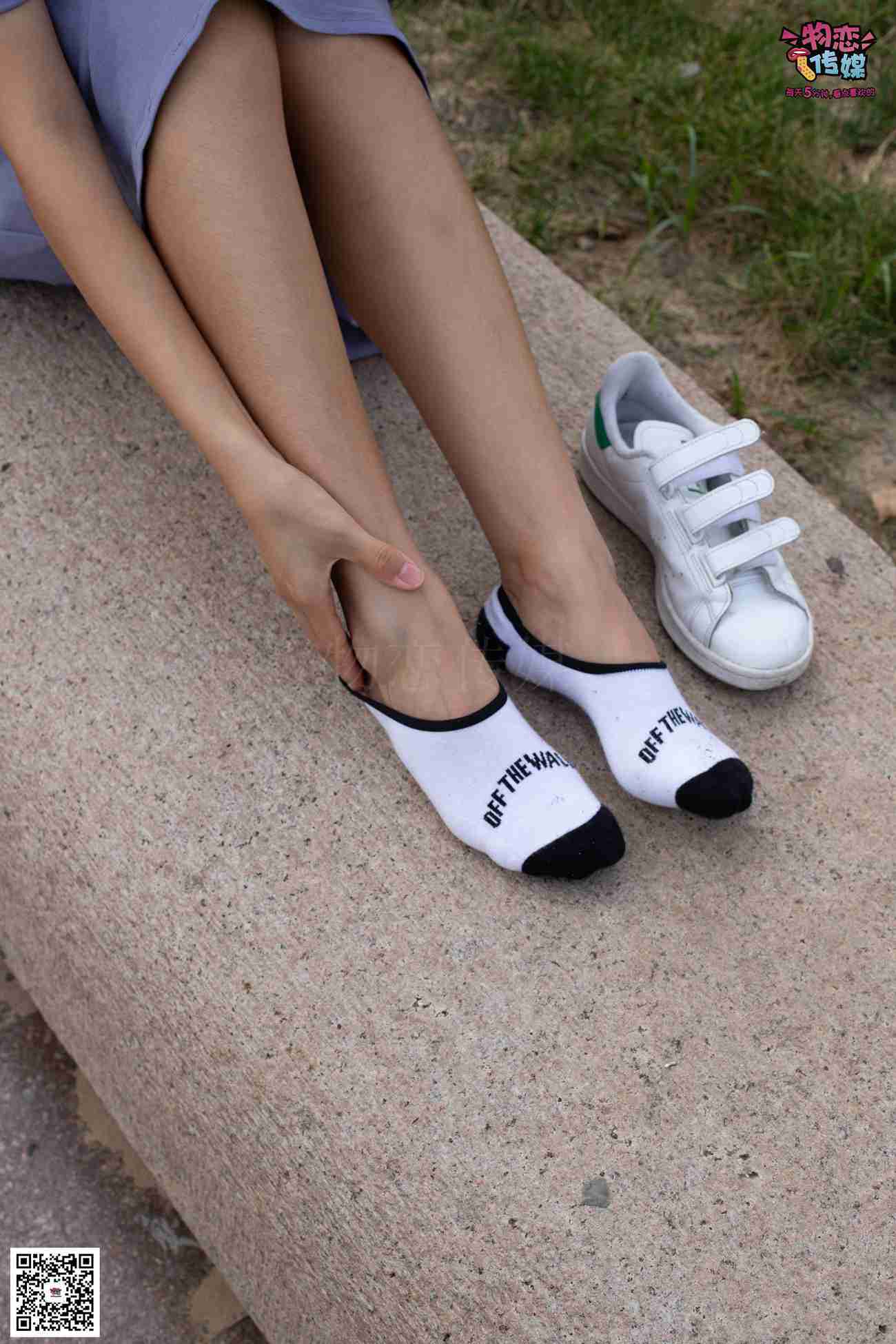 图片[33]-物恋传媒 No.043 湛蓝连衣裙搭配板鞋船袜,知性混搭自然美,耐克板鞋搭配白色船袜 [187P] – 速更版-美库