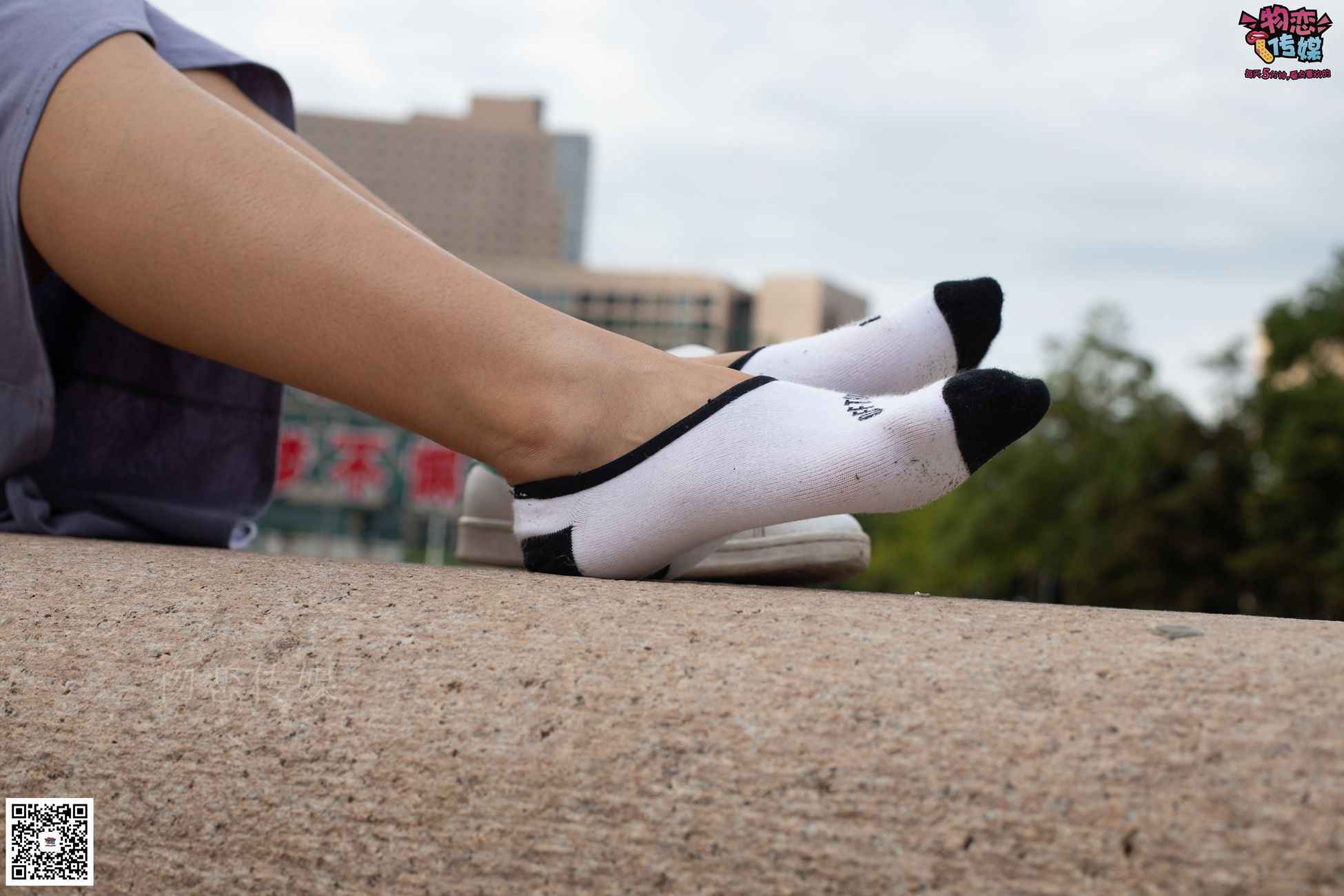 图片[43]-物恋传媒 No.043 湛蓝连衣裙搭配板鞋船袜,知性混搭自然美,耐克板鞋搭配白色船袜 [187P] – 速更版-美库