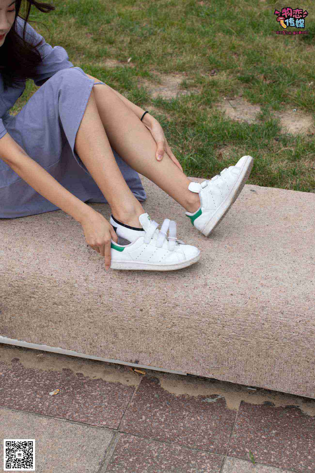 图片[81]-物恋传媒 No.043 湛蓝连衣裙搭配板鞋船袜,知性混搭自然美,耐克板鞋搭配白色船袜 [187P] – 速更版-美库