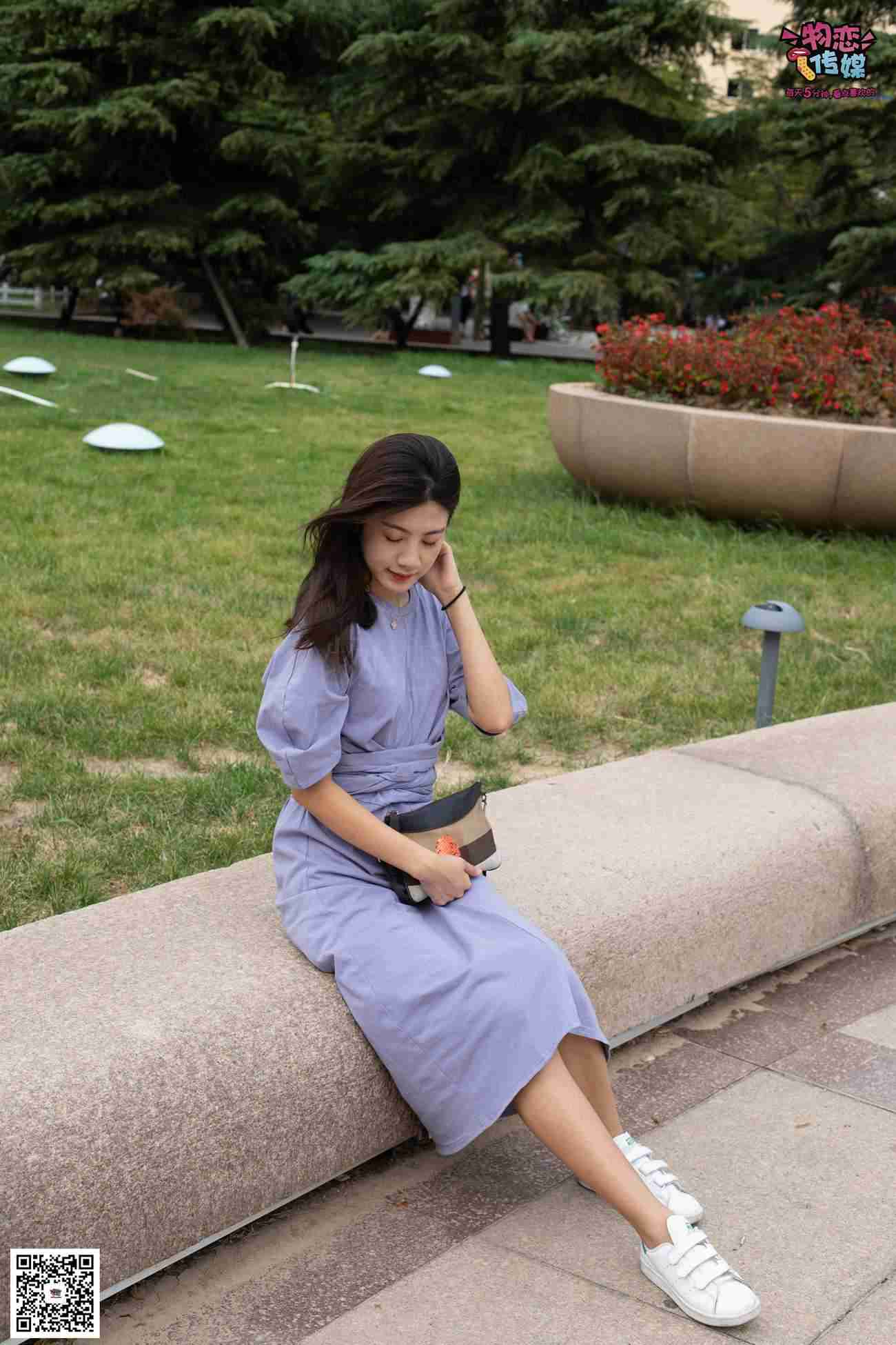 图片[148]-物恋传媒 No.043 湛蓝连衣裙搭配板鞋船袜,知性混搭自然美,耐克板鞋搭配白色船袜 [187P] – 速更版-美库