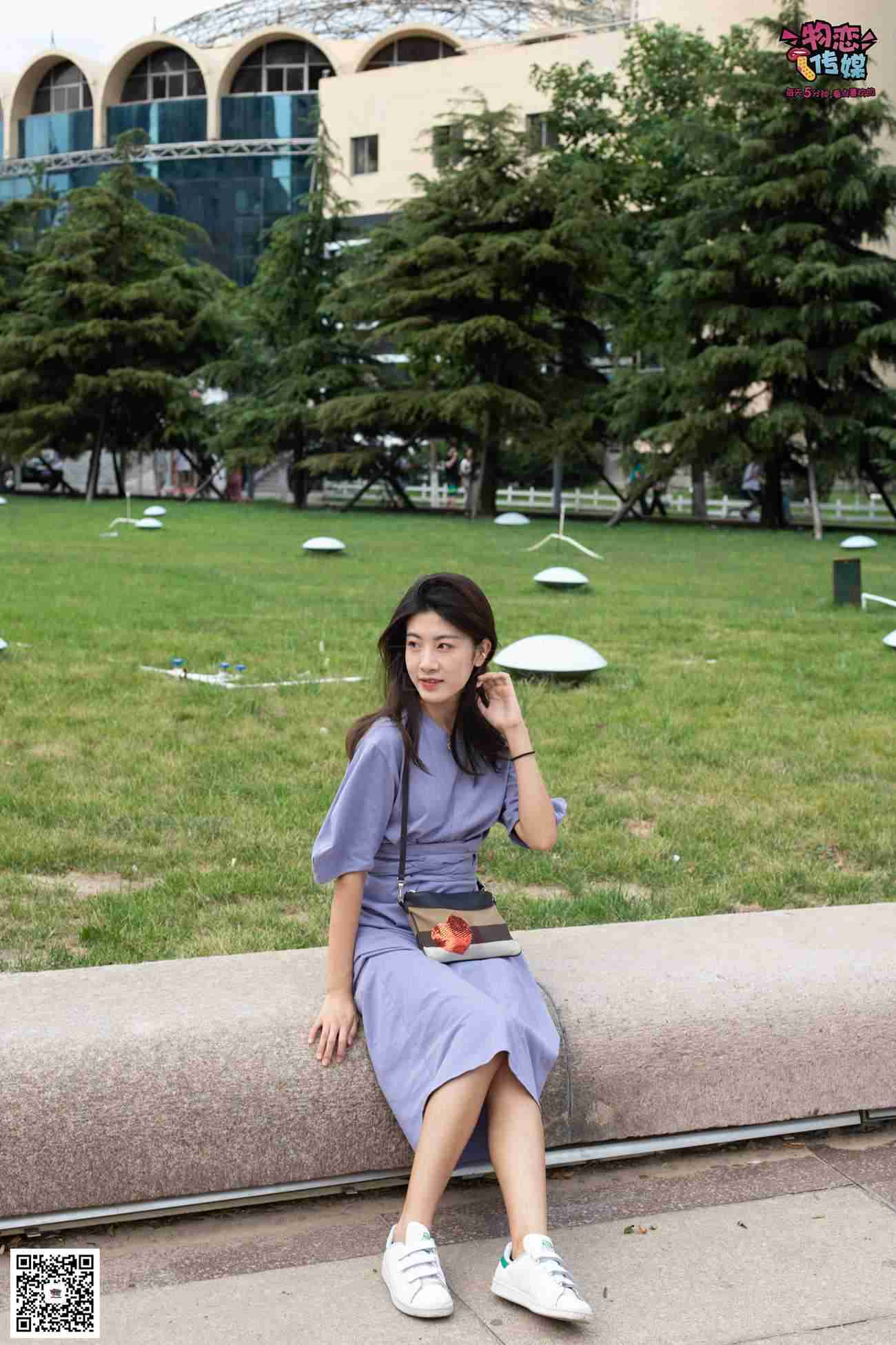 图片[174]-物恋传媒 No.043 湛蓝连衣裙搭配板鞋船袜,知性混搭自然美,耐克板鞋搭配白色船袜 [187P] – 速更版-美库