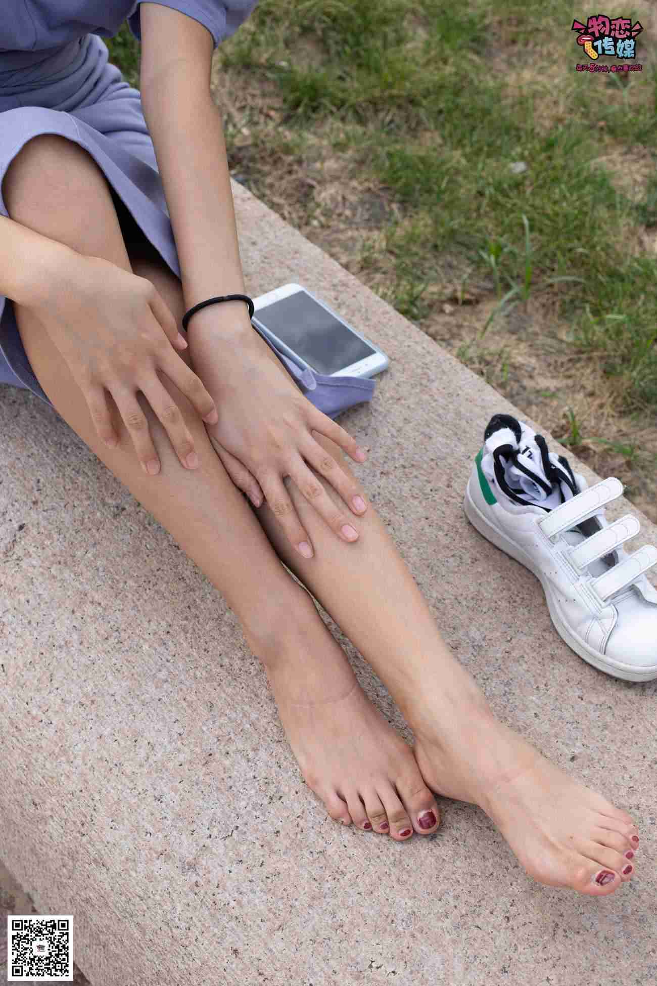 图片[184]-物恋传媒 No.043 湛蓝连衣裙搭配板鞋船袜,知性混搭自然美,耐克板鞋搭配白色船袜 [187P] – 速更版-美库