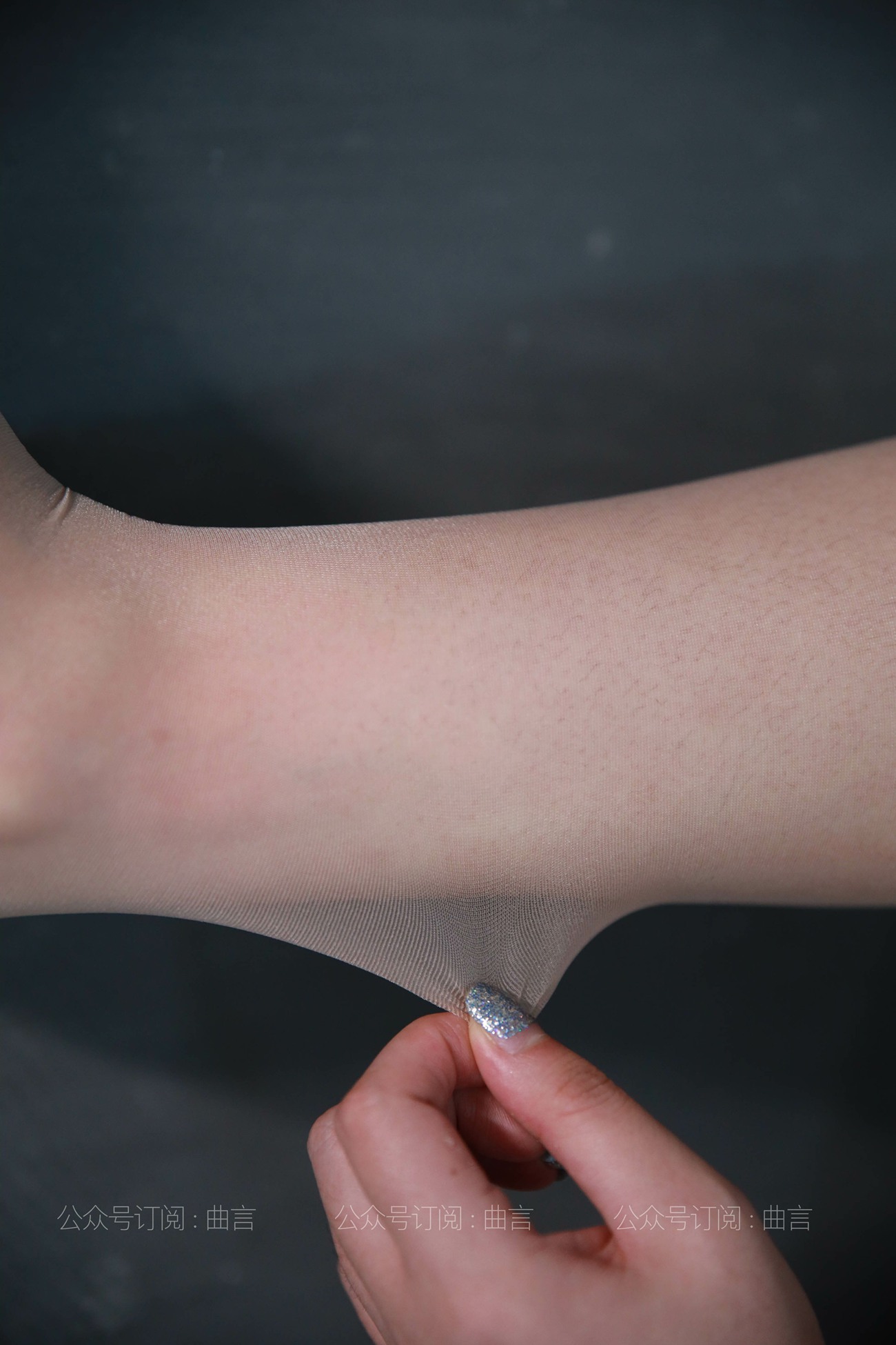 图片[46]-[IESS异思趣向] 耽丝 210329 糖糖在楼道休息放松 [69P] – 速更版-美库