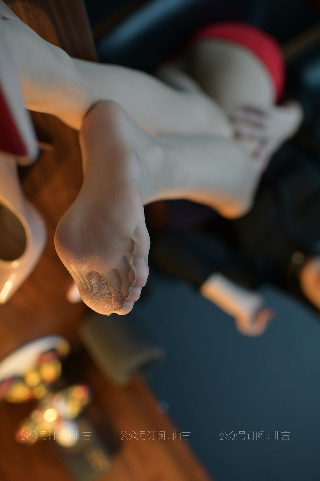 图片[74]-[IESS异思趣向] 耽丝 210401 肉肉的性感红裙 [85P] – 速更版-美库