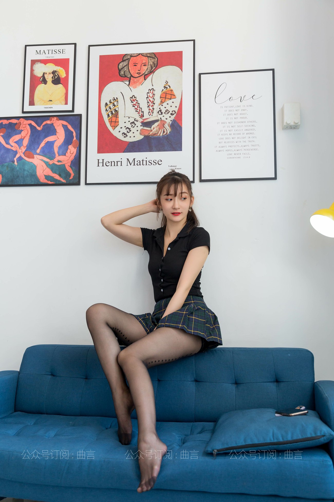 图片[79]-[IESS异思趣向] 耽丝 210402 蓝色沙发上的秋秋 [88P] – 速更版-美库