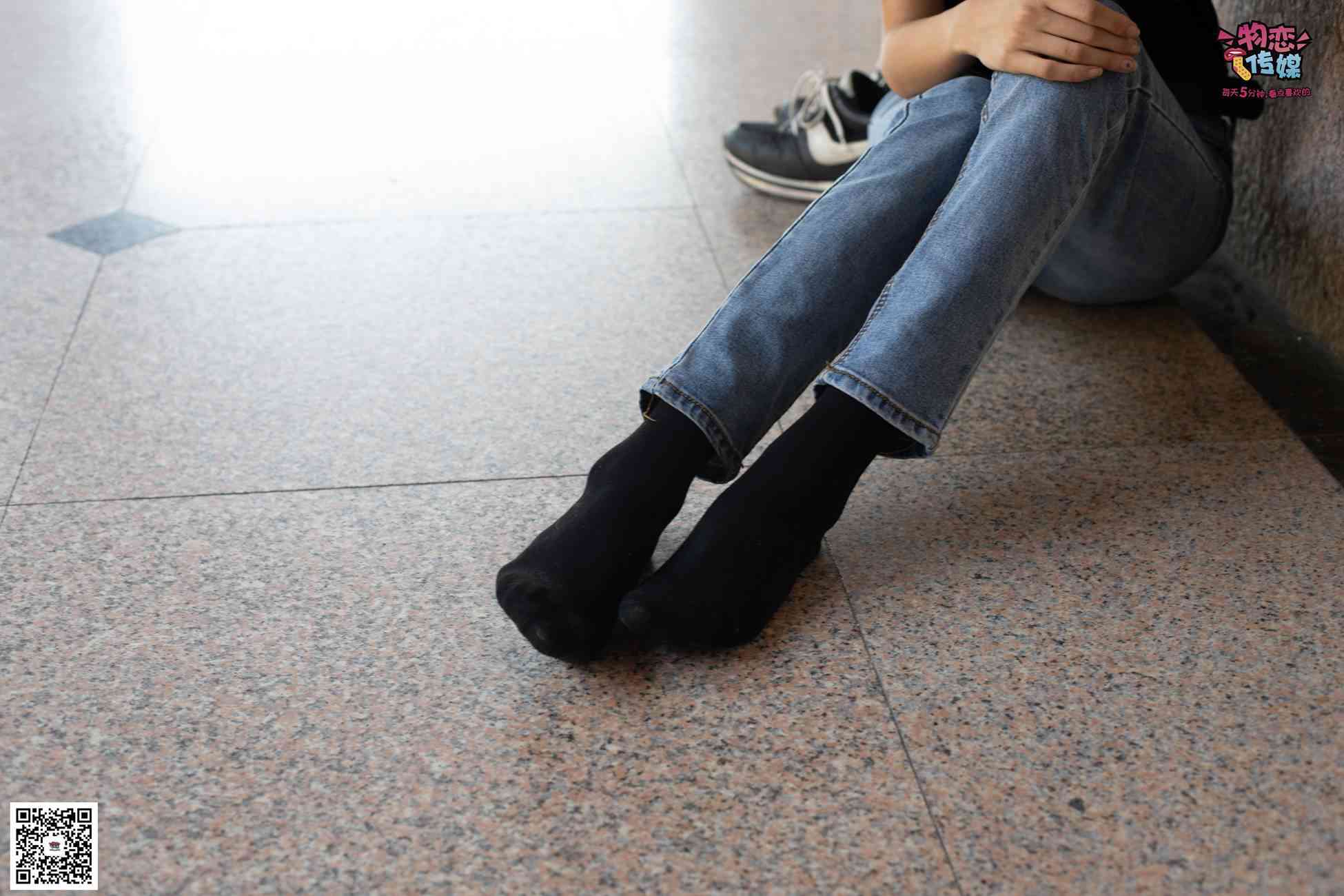 图片[24]-物恋传媒 No.047 丸子头的大眼妹,黑体恤搭配经典牛仔裤 [105P] – 速更版-美库