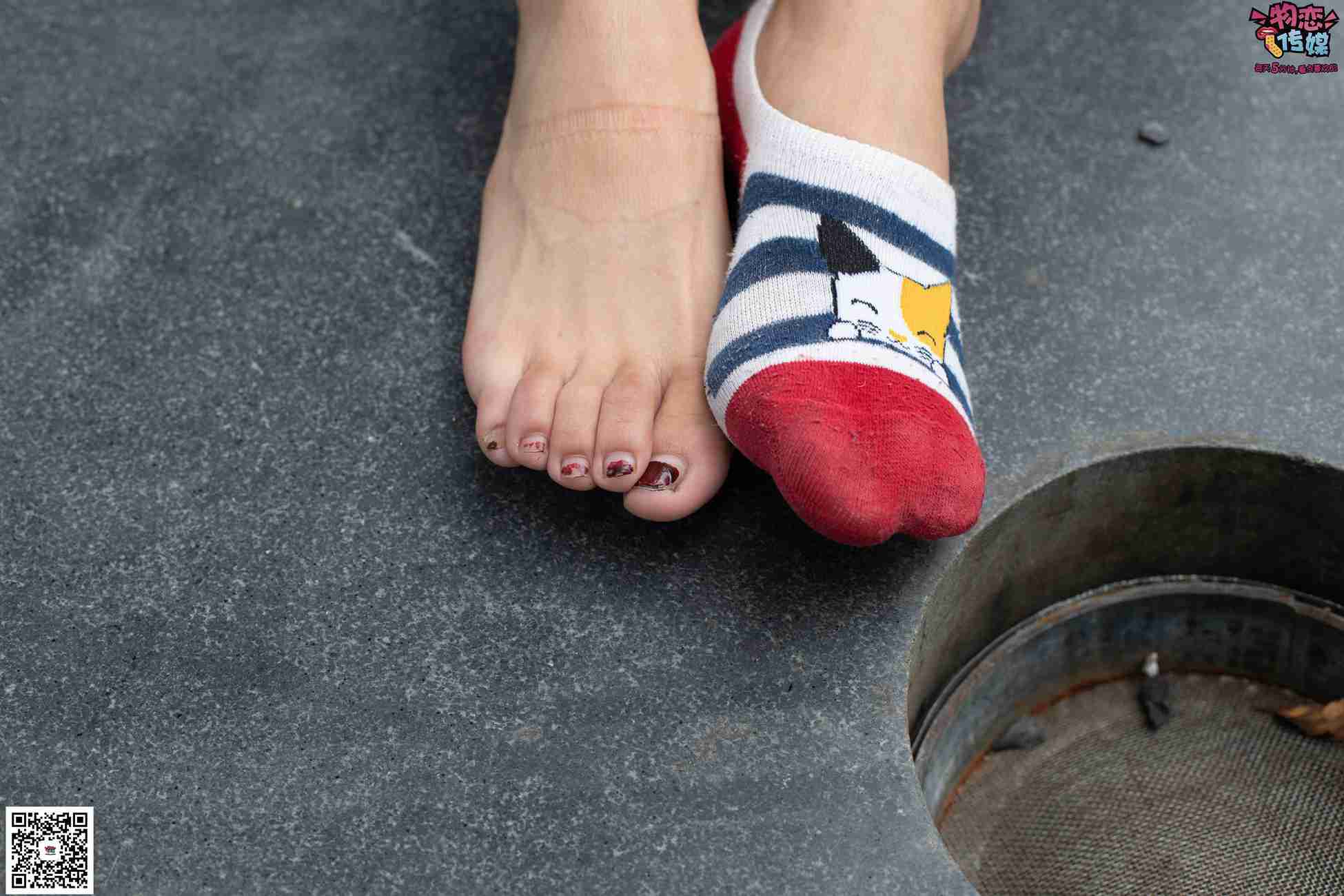图片[17]-物恋传媒 No.048 潮不潮,先看脚,潮妹驾驭袜子鞋,街拍也要不服输~可爱小棉袜 [149P] – 速更版-美库