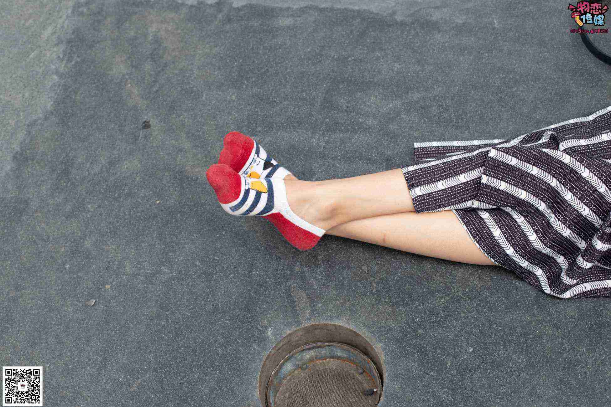 图片[28]-物恋传媒 No.048 潮不潮,先看脚,潮妹驾驭袜子鞋,街拍也要不服输~可爱小棉袜 [149P] – 速更版-美库