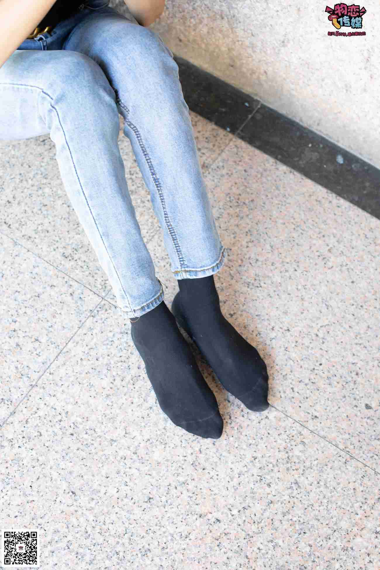 图片[41]-物恋传媒 No.047 丸子头的大眼妹,黑体恤搭配经典牛仔裤 [105P] – 速更版-美库