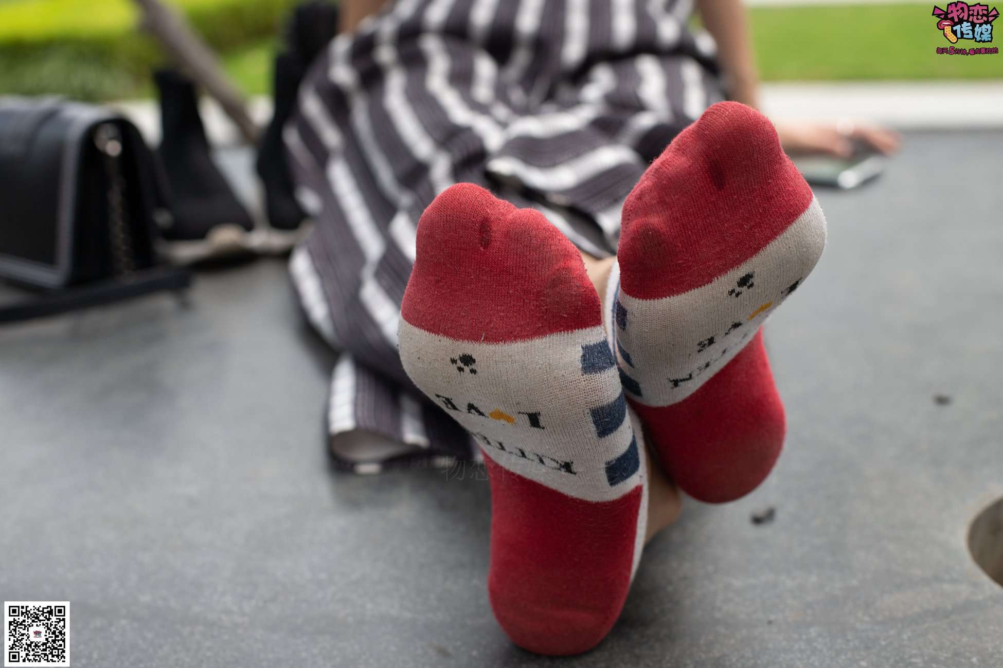图片[34]-物恋传媒 No.048 潮不潮,先看脚,潮妹驾驭袜子鞋,街拍也要不服输~可爱小棉袜 [149P] – 速更版-美库