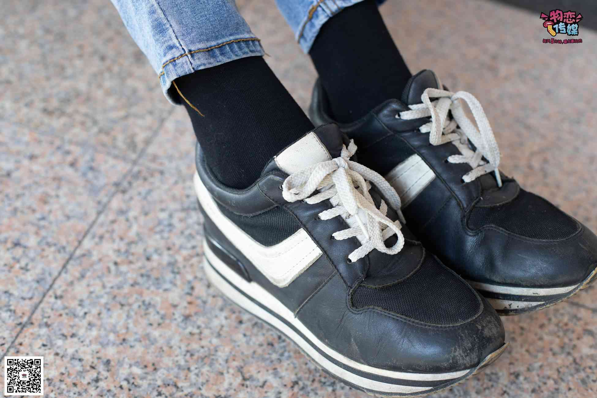 图片[51]-物恋传媒 No.047 丸子头的大眼妹,黑体恤搭配经典牛仔裤 [105P] – 速更版-美库