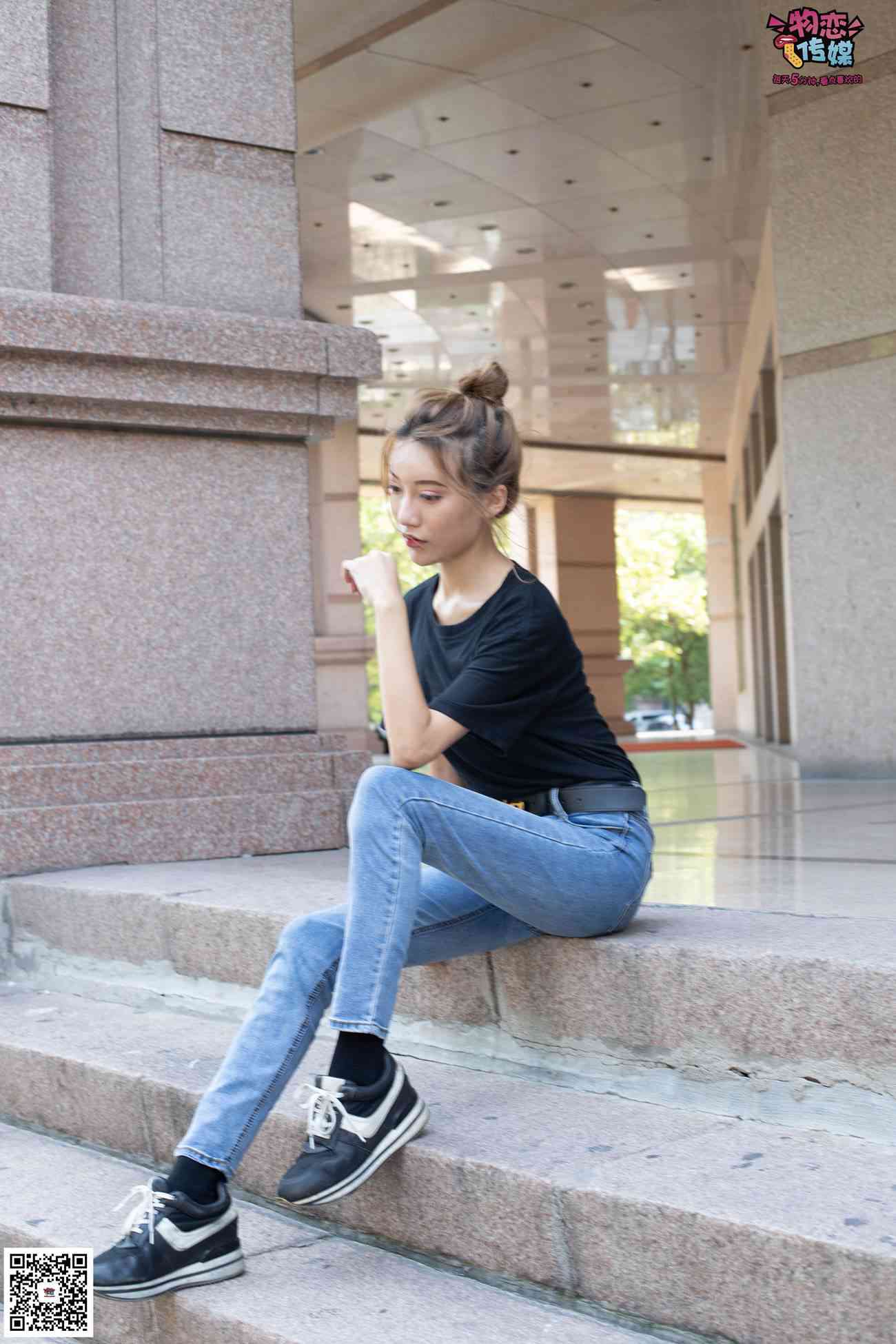 图片[61]-物恋传媒 No.047 丸子头的大眼妹,黑体恤搭配经典牛仔裤 [105P] – 速更版-美库
