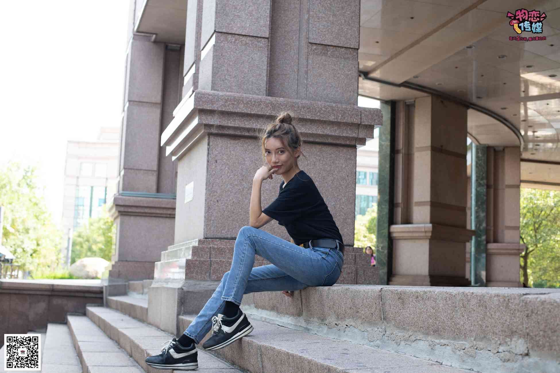 图片[67]-物恋传媒 No.047 丸子头的大眼妹,黑体恤搭配经典牛仔裤 [105P] – 速更版-美库
