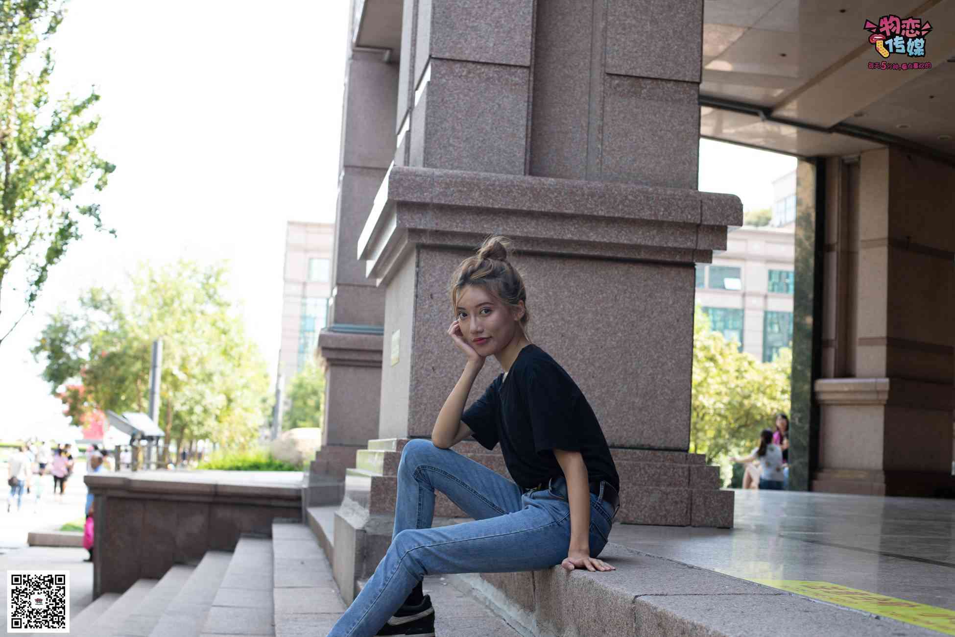 图片[68]-物恋传媒 No.047 丸子头的大眼妹,黑体恤搭配经典牛仔裤 [105P] – 速更版-美库