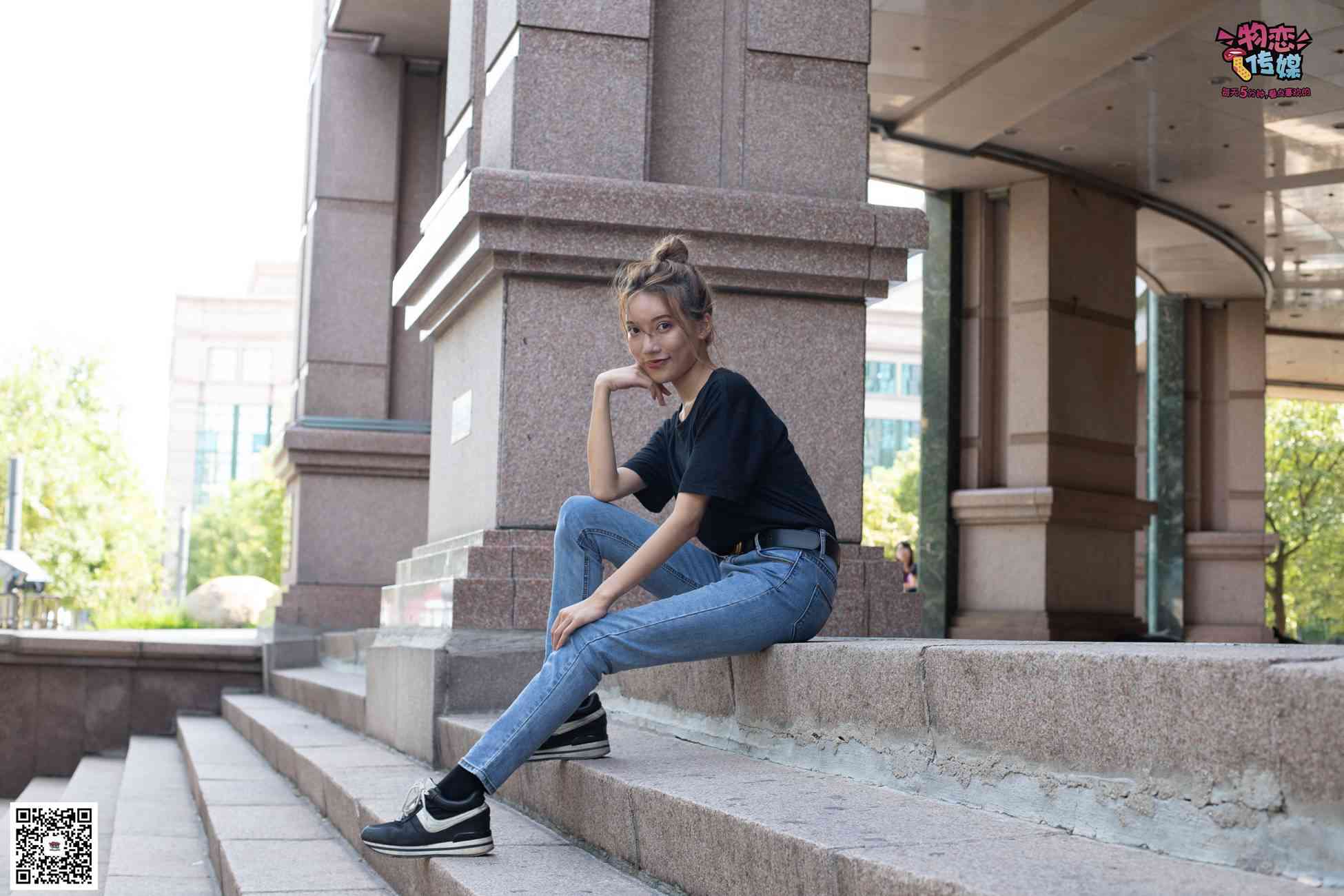 图片[69]-物恋传媒 No.047 丸子头的大眼妹,黑体恤搭配经典牛仔裤 [105P] – 速更版-美库