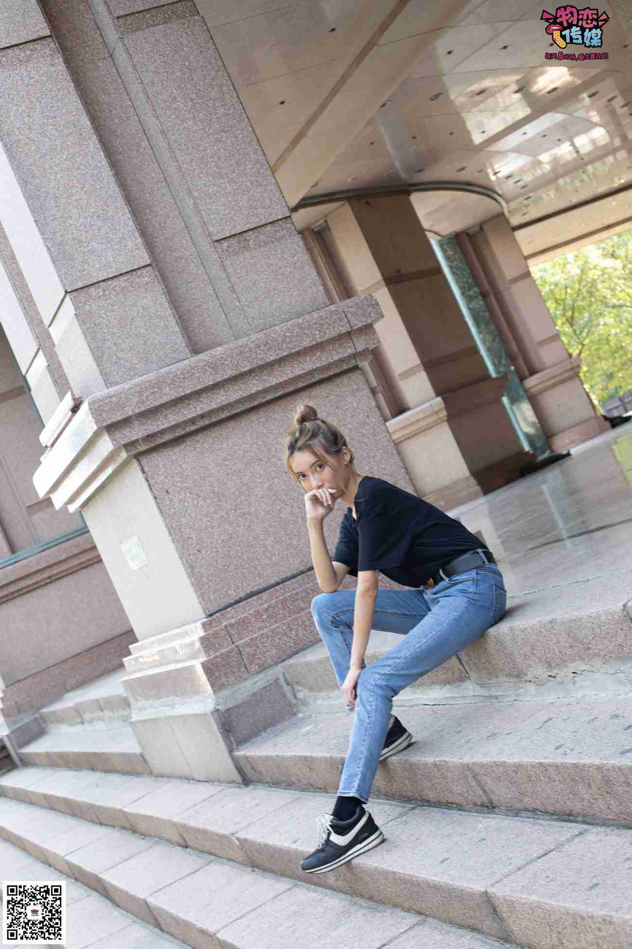 图片[70]-物恋传媒 No.047 丸子头的大眼妹,黑体恤搭配经典牛仔裤 [105P] – 速更版-美库