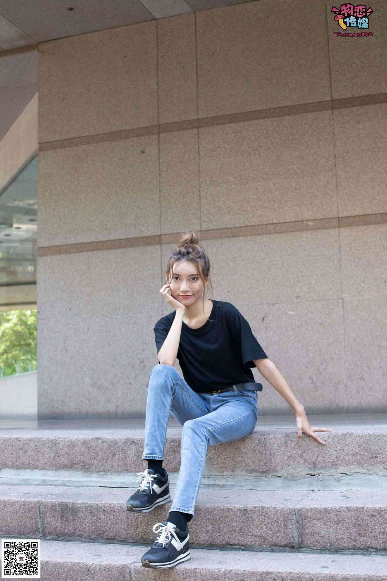 图片[73]-物恋传媒 No.047 丸子头的大眼妹,黑体恤搭配经典牛仔裤 [105P] – 速更版-美库