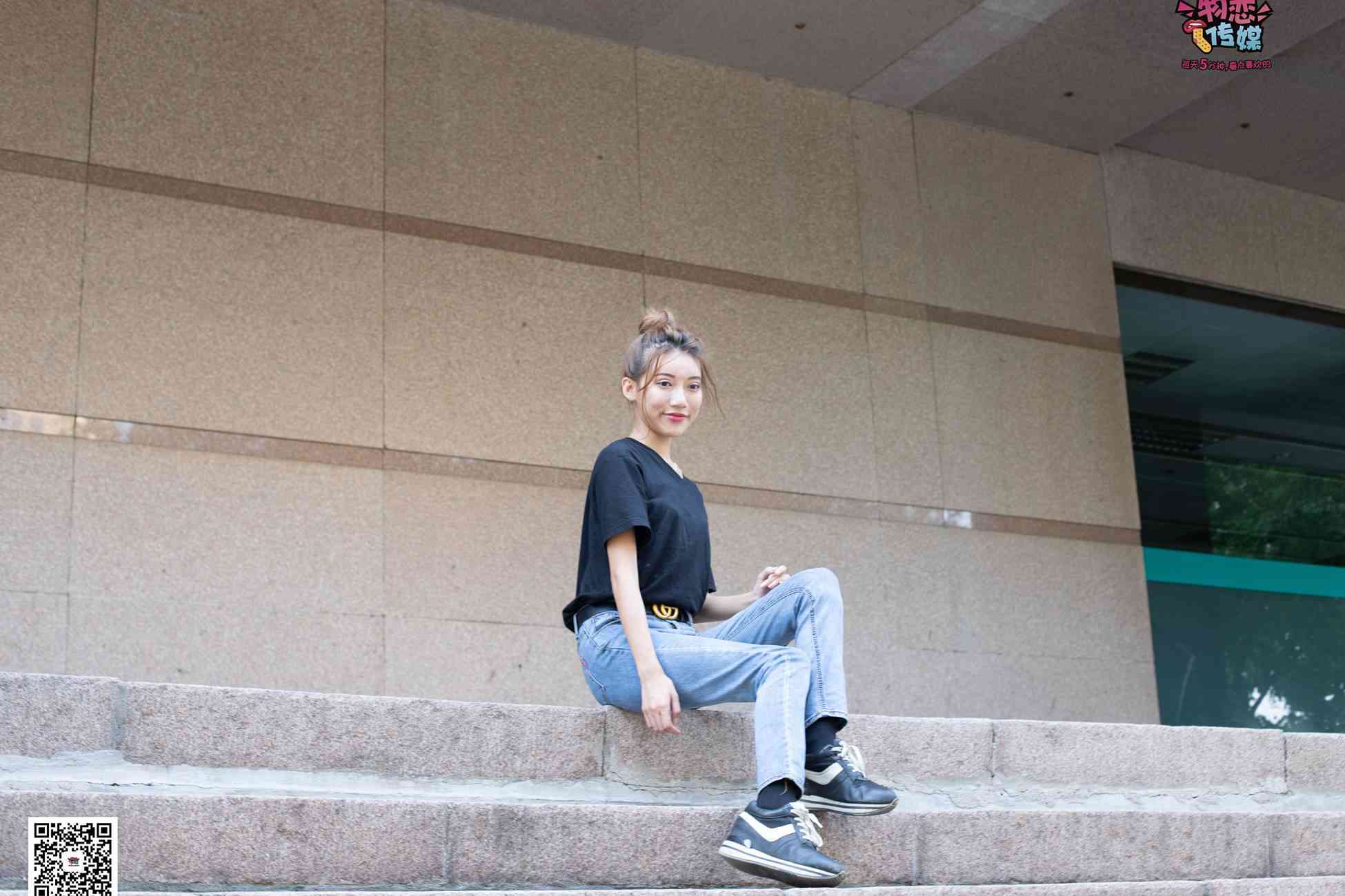 图片[77]-物恋传媒 No.047 丸子头的大眼妹,黑体恤搭配经典牛仔裤 [105P] – 速更版-美库