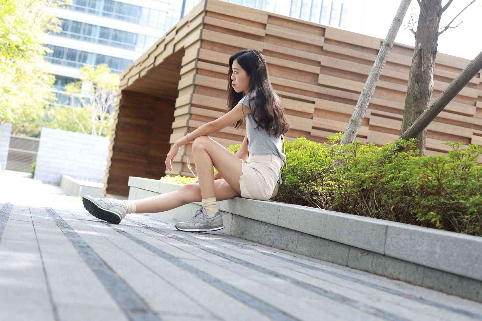 图片[42]-勿恋传媒 No.050 待我长发及腰,只为你的微笑,灰色NB配浅黄棉袜 [145P] – 速更版-美库