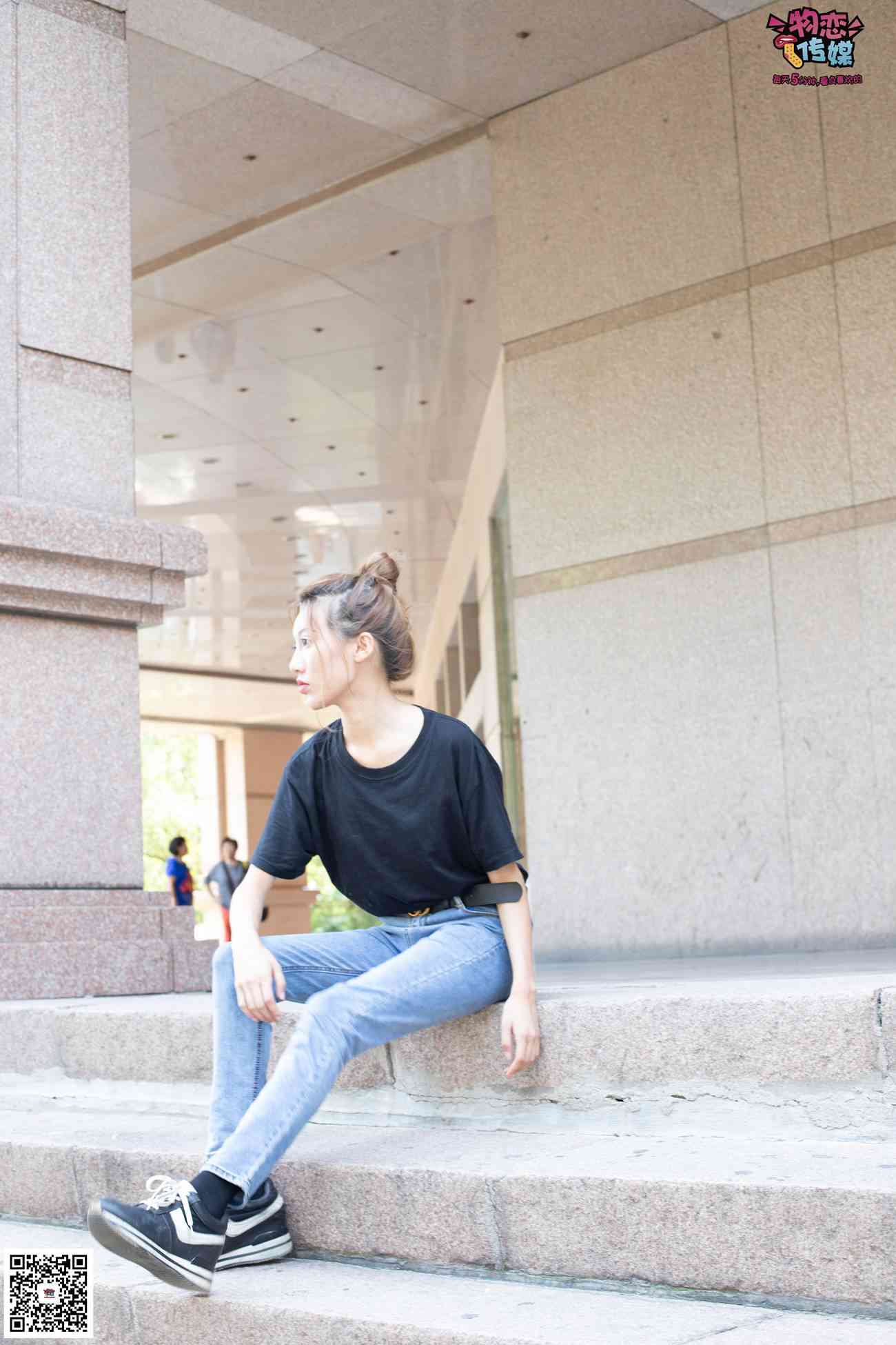 图片[82]-物恋传媒 No.047 丸子头的大眼妹,黑体恤搭配经典牛仔裤 [105P] – 速更版-美库