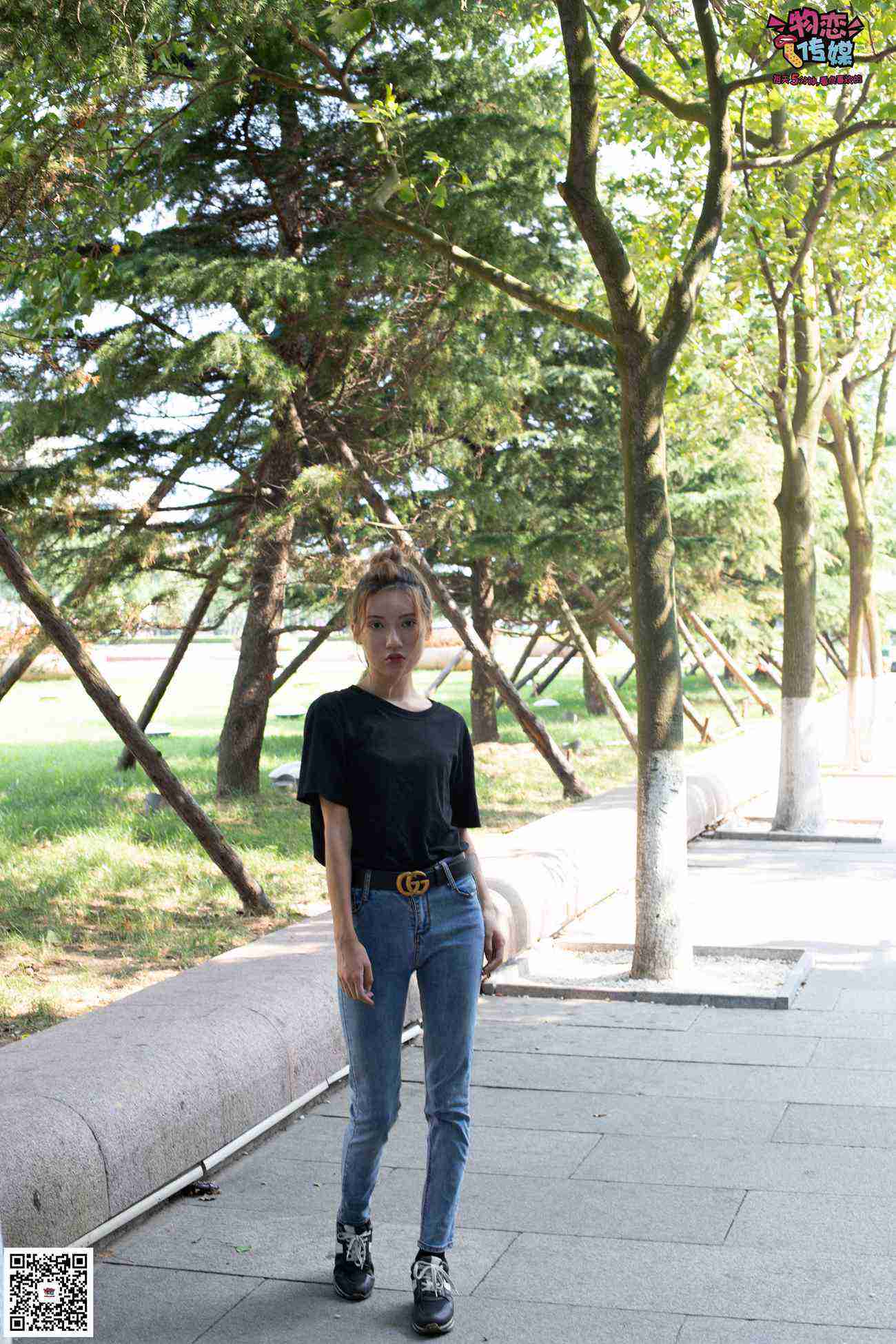 图片[90]-物恋传媒 No.047 丸子头的大眼妹,黑体恤搭配经典牛仔裤 [105P] – 速更版-美库