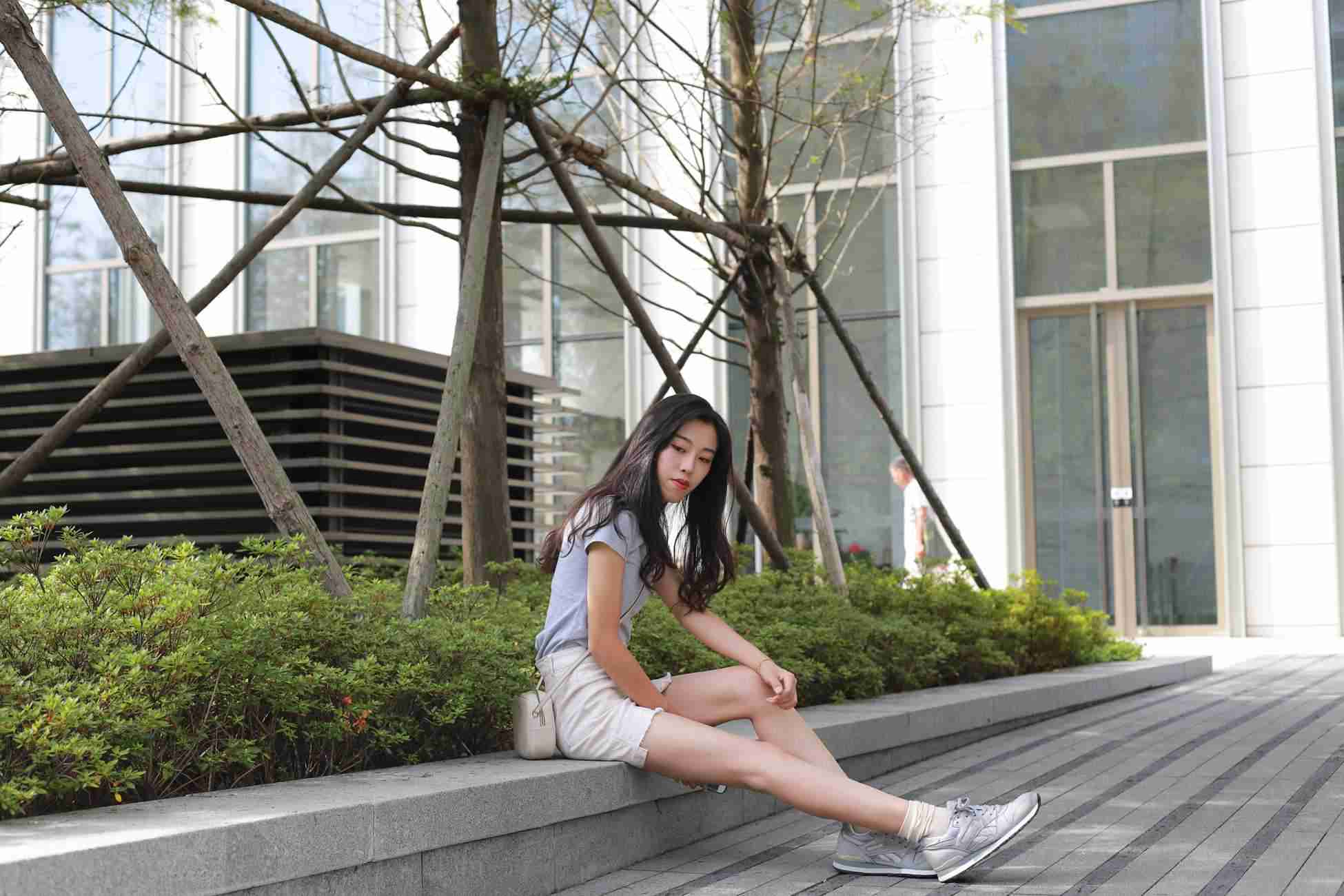 图片[51]-勿恋传媒 No.050 待我长发及腰,只为你的微笑,灰色NB配浅黄棉袜 [145P] – 速更版-美库