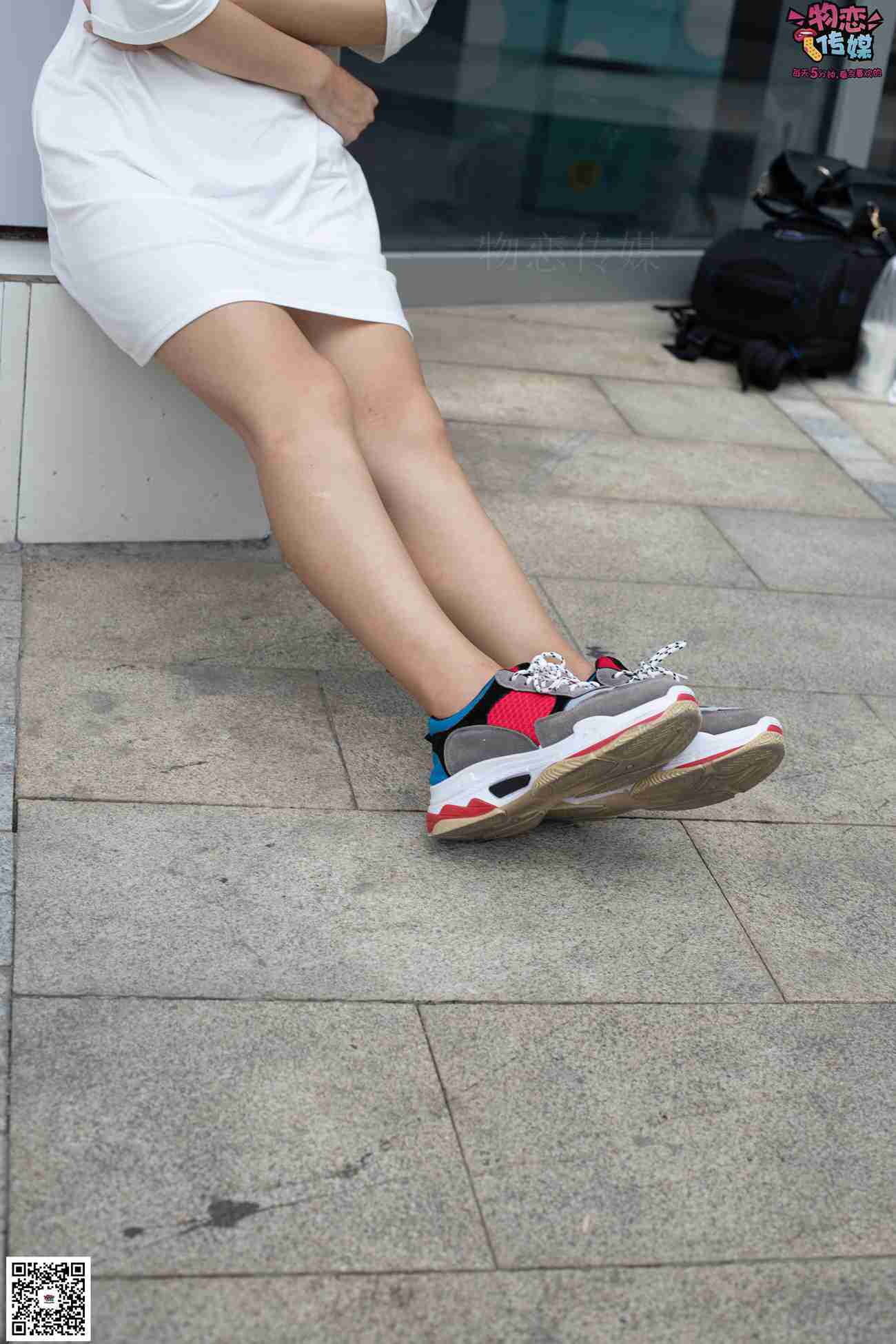 图片[66]-物恋传媒 No.049 露肩连衣裙搭配撞色老爹鞋，搭配粉色短棉袜 [126P] – 速更版-美库