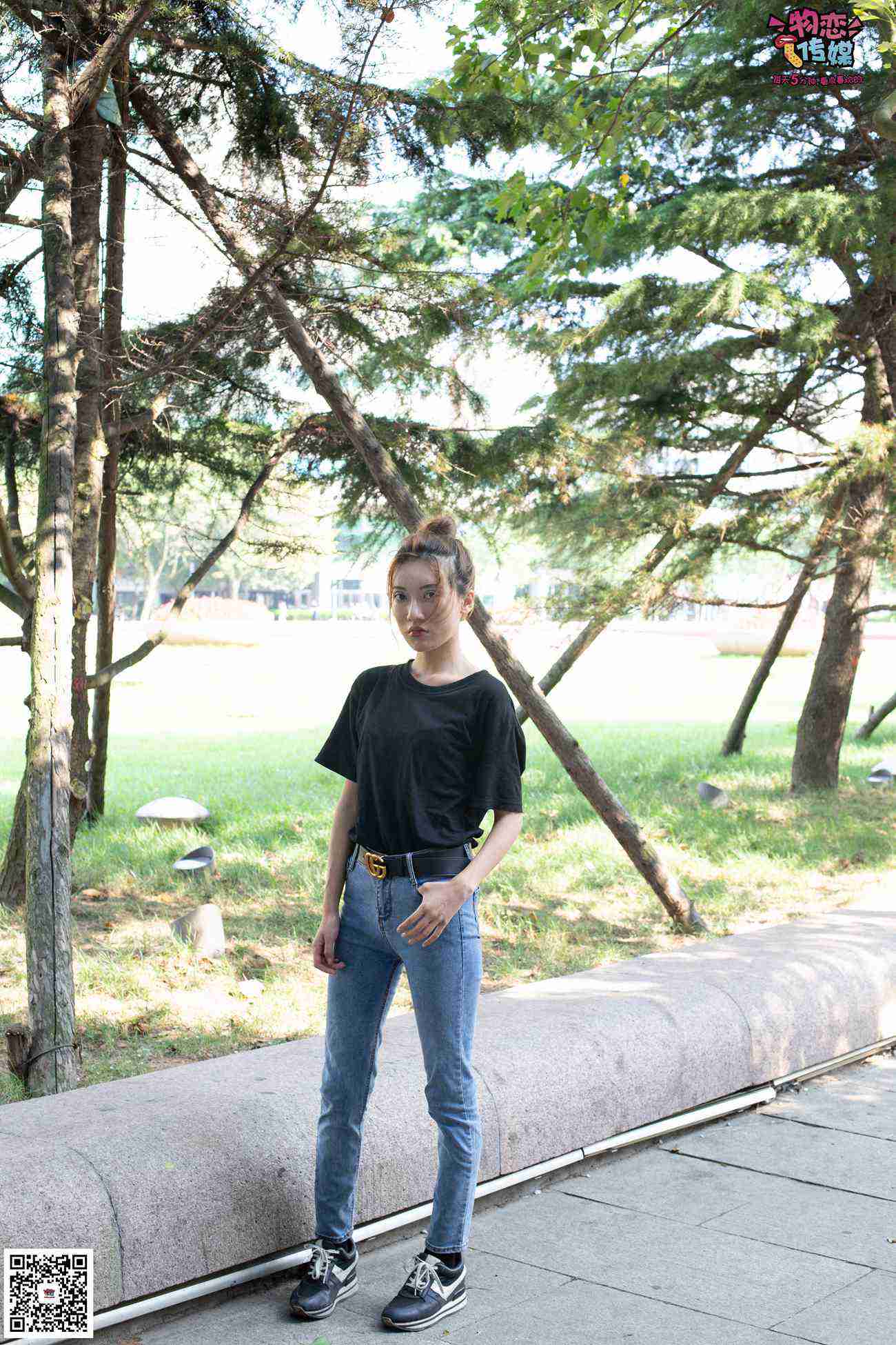 图片[93]-物恋传媒 No.047 丸子头的大眼妹,黑体恤搭配经典牛仔裤 [105P] – 速更版-美库