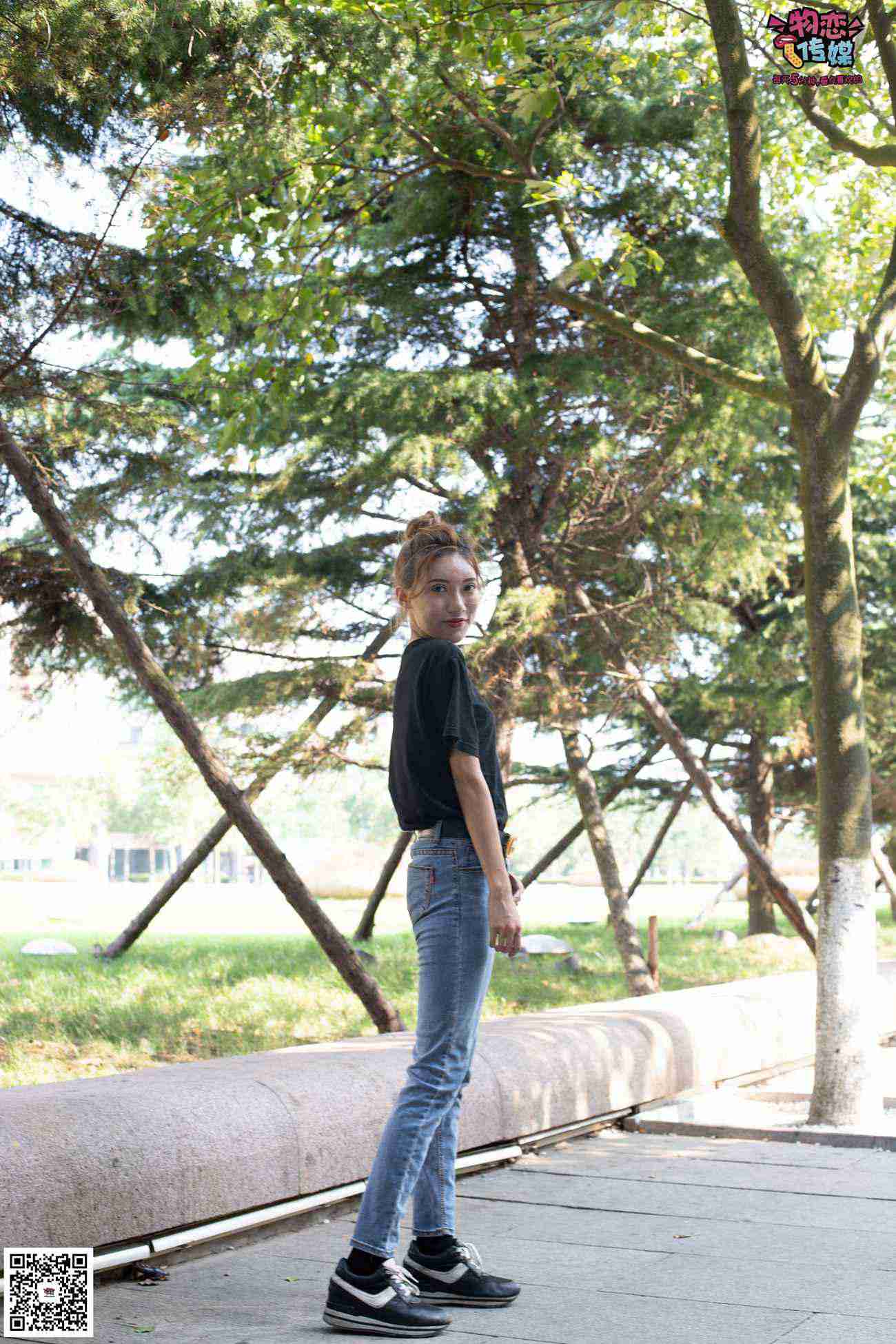 图片[94]-物恋传媒 No.047 丸子头的大眼妹,黑体恤搭配经典牛仔裤 [105P] – 速更版-美库