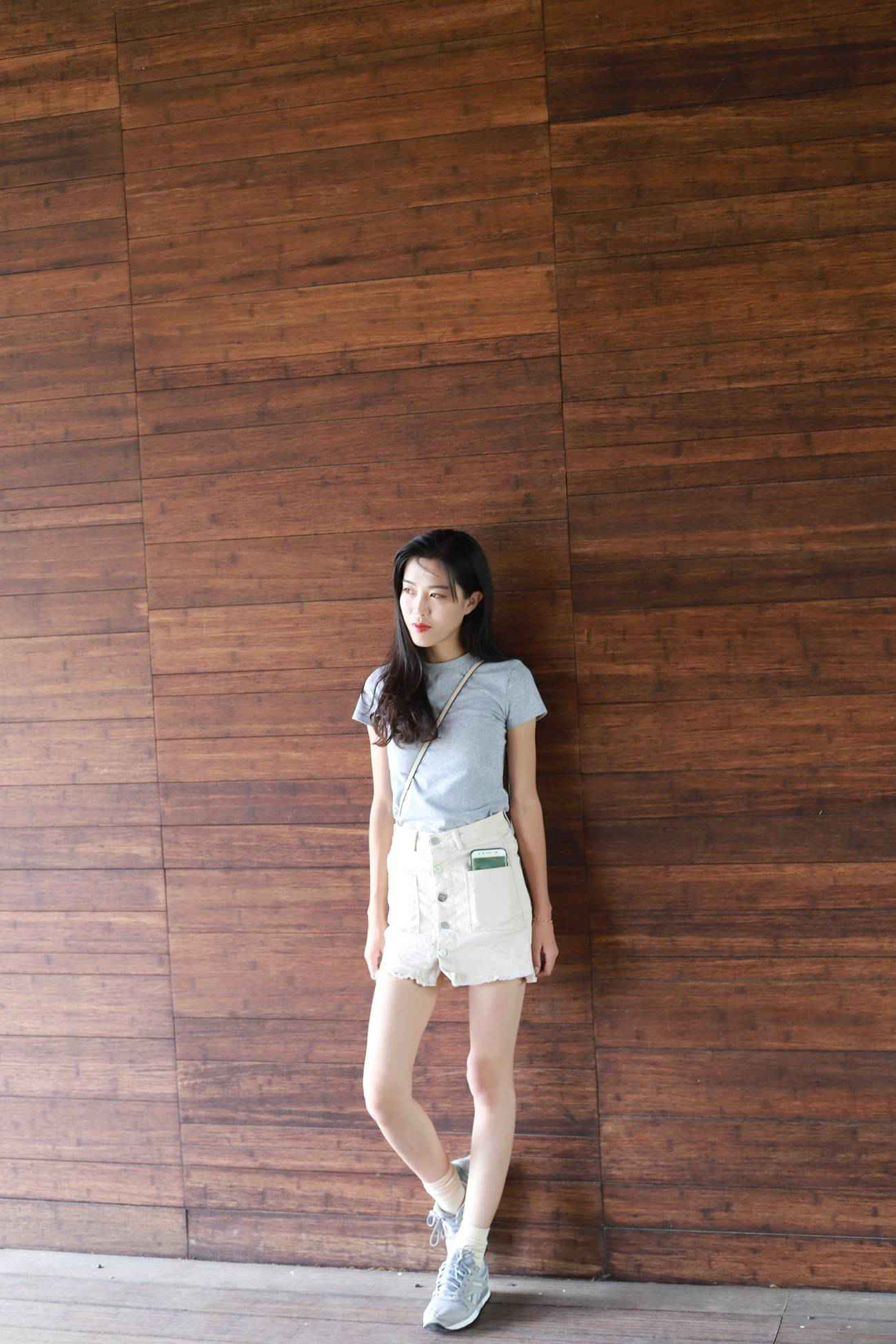 图片[62]-勿恋传媒 No.050 待我长发及腰,只为你的微笑,灰色NB配浅黄棉袜 [145P] – 速更版-美库