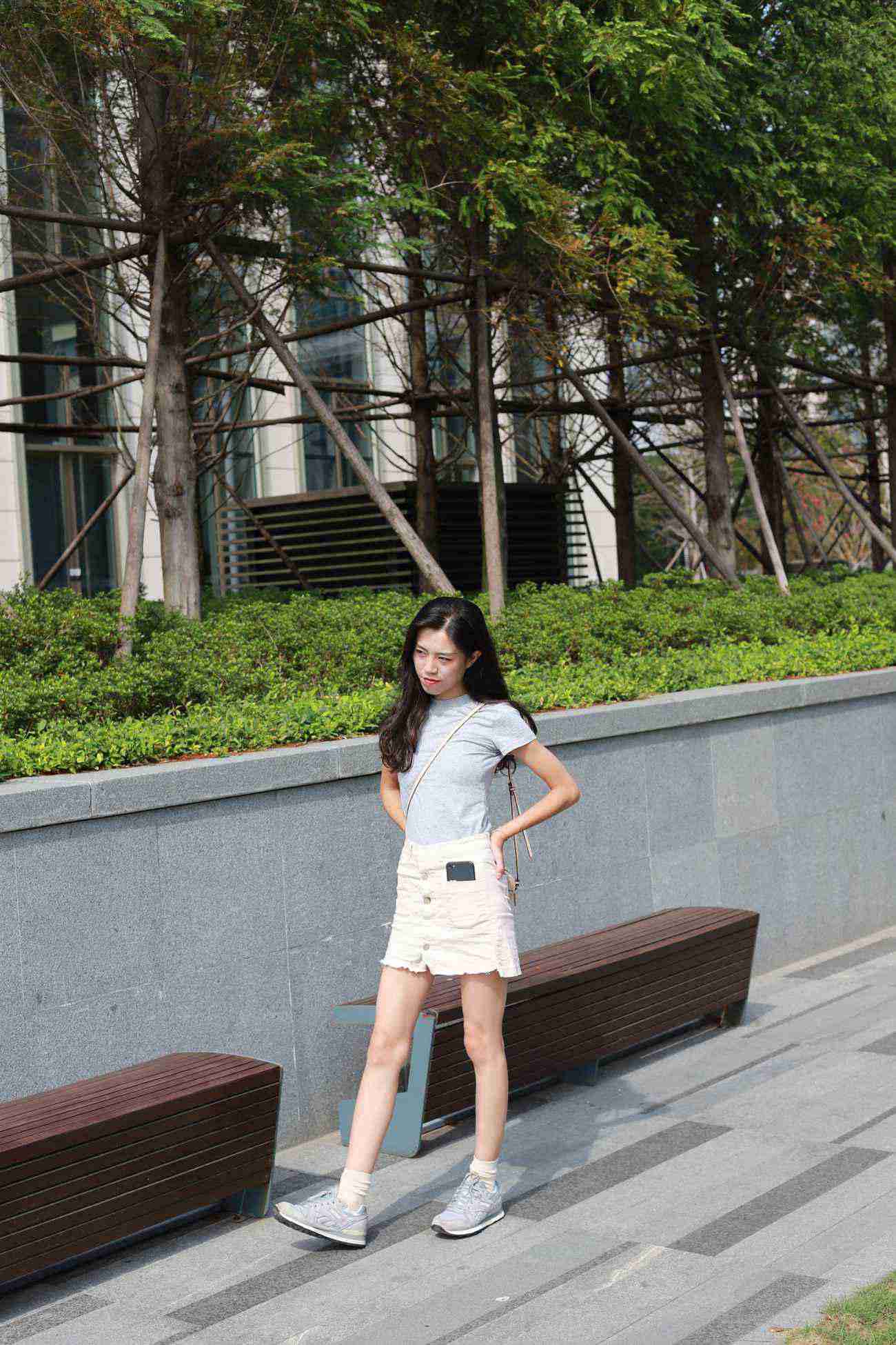 图片[71]-勿恋传媒 No.050 待我长发及腰,只为你的微笑,灰色NB配浅黄棉袜 [145P] – 速更版-美库