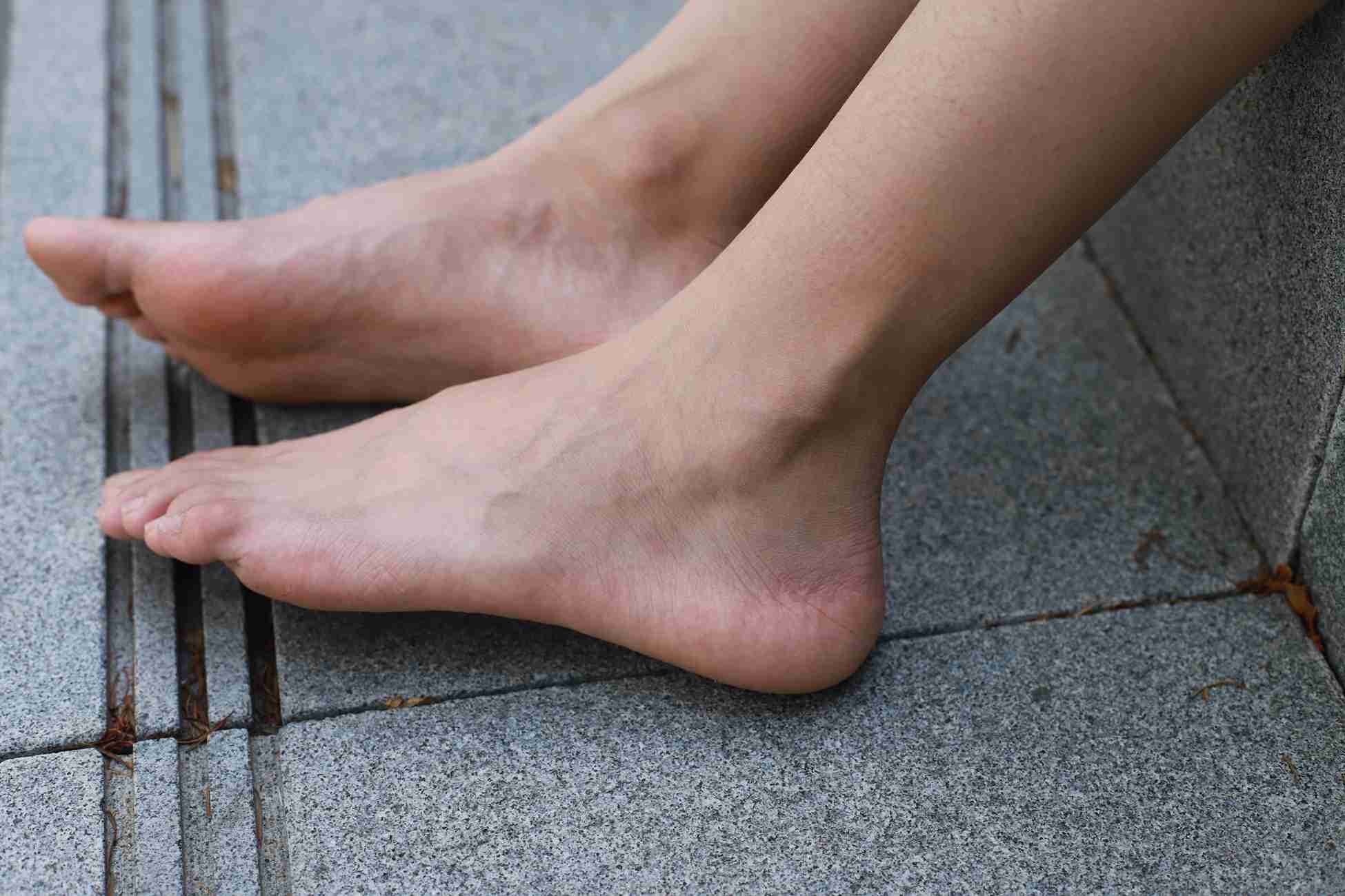 图片[76]-勿恋传媒 No.050 待我长发及腰,只为你的微笑,灰色NB配浅黄棉袜 [145P] – 速更版-美库