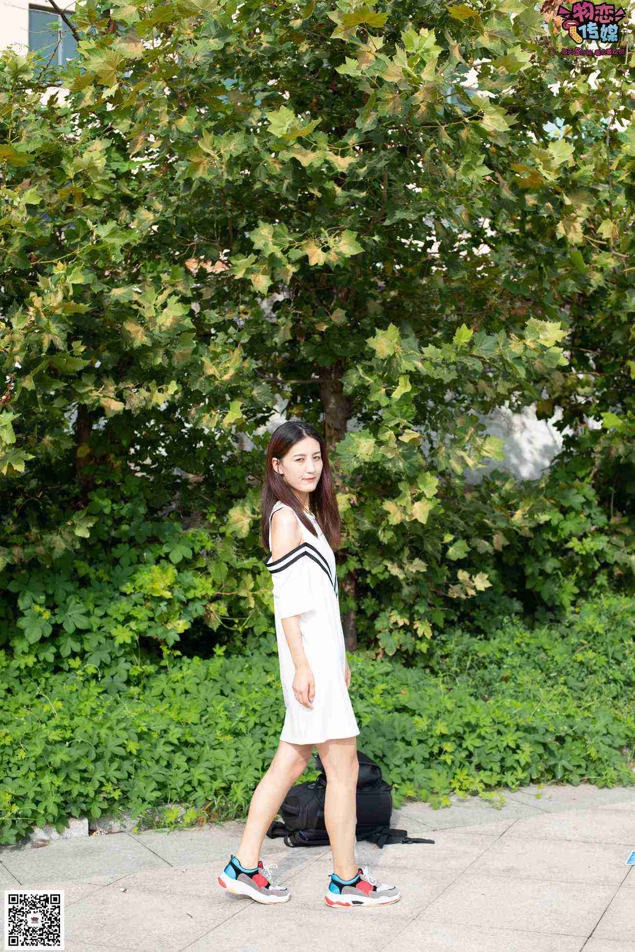 图片[115]-物恋传媒 No.049 露肩连衣裙搭配撞色老爹鞋，搭配粉色短棉袜 [126P] – 速更版-美库