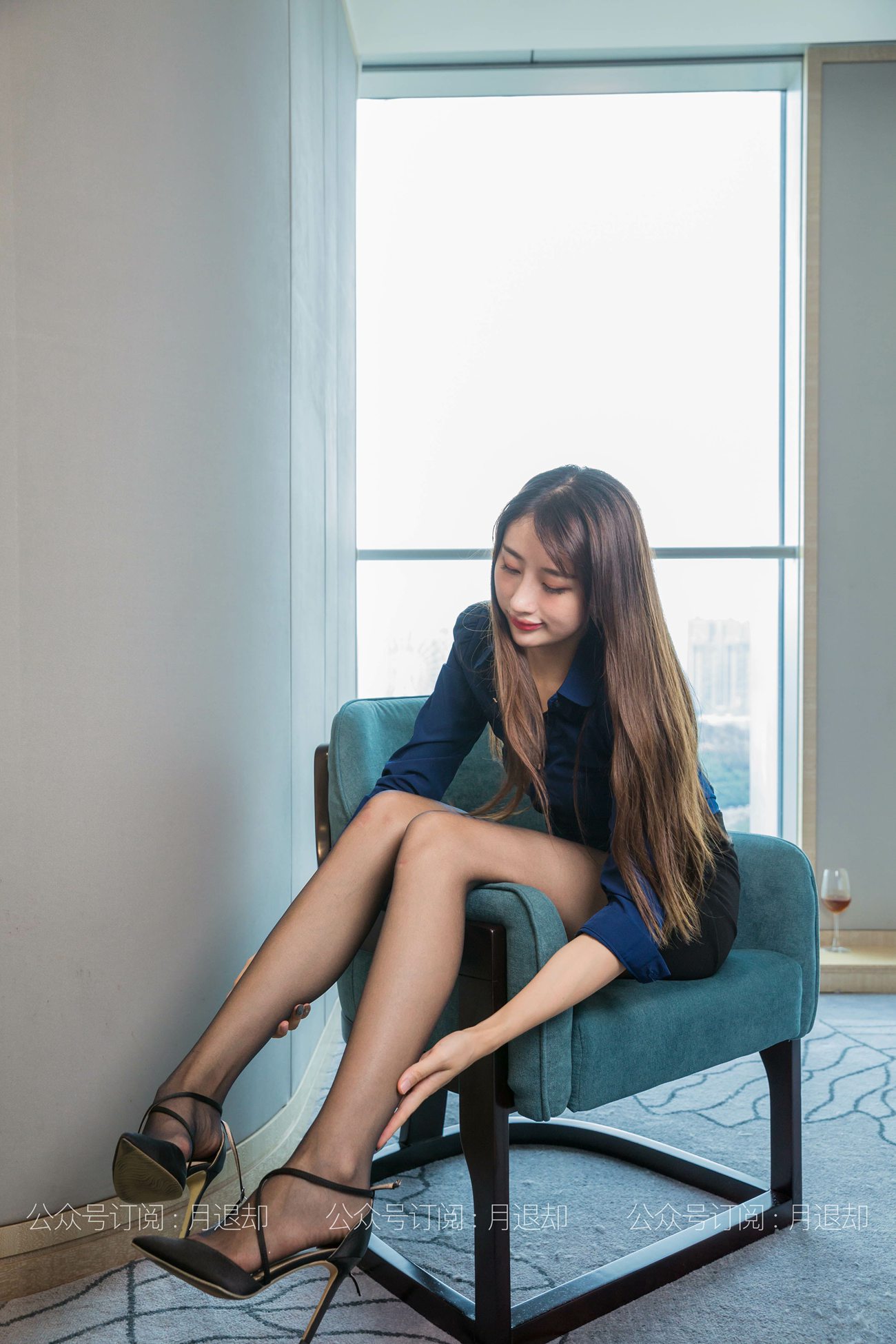 图片[11]-[IESS异思趣向] 耽丝 210404 夏夏在落地窗喝酒 [89P] – 速更版-美库