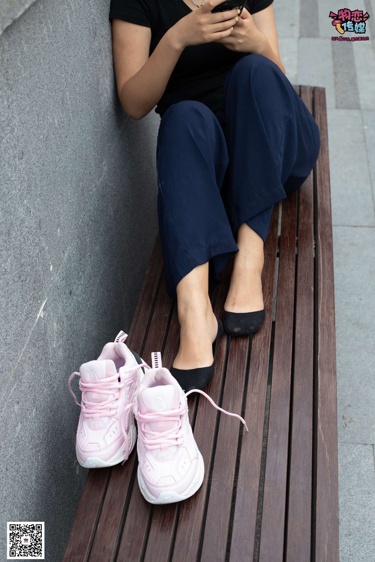 图片[24]-物恋传媒 No.053 些许肉感，很多性感~粉色小跑鞋配黑色船袜 [124P] – 速更版-美库