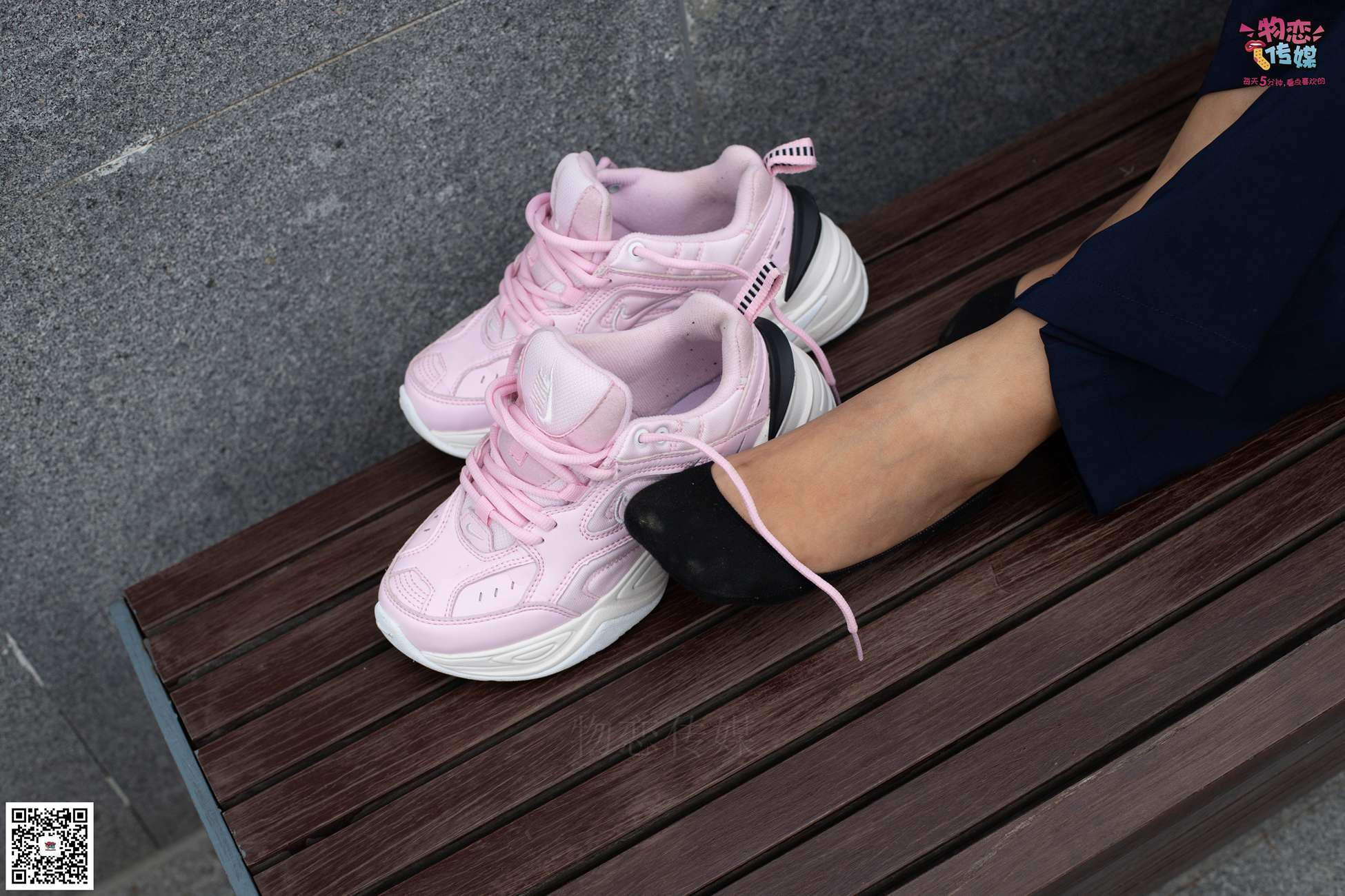 图片[39]-物恋传媒 No.053 些许肉感，很多性感~粉色小跑鞋配黑色船袜 [124P] – 速更版-美库