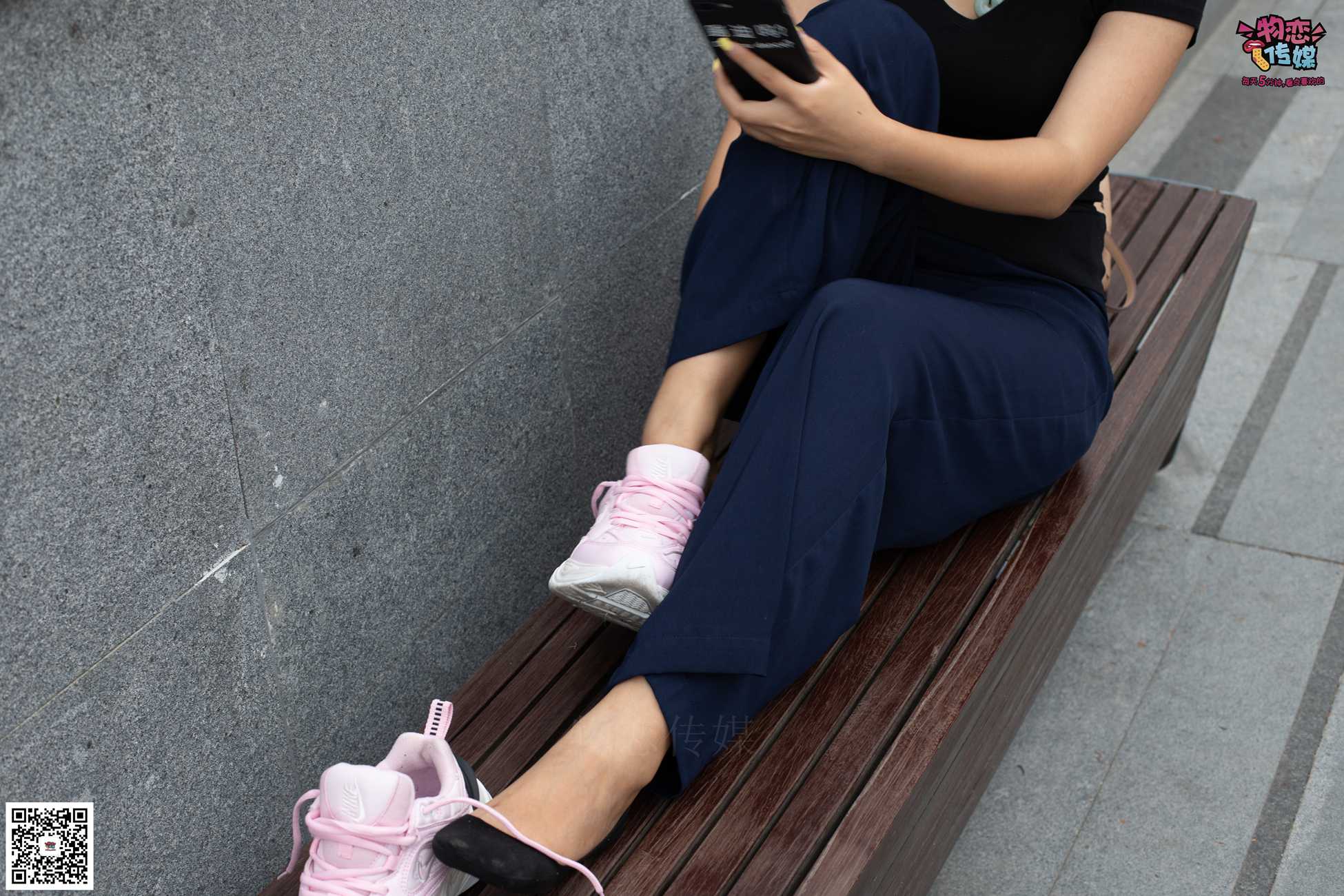 图片[45]-物恋传媒 No.053 些许肉感，很多性感~粉色小跑鞋配黑色船袜 [124P] – 速更版-美库