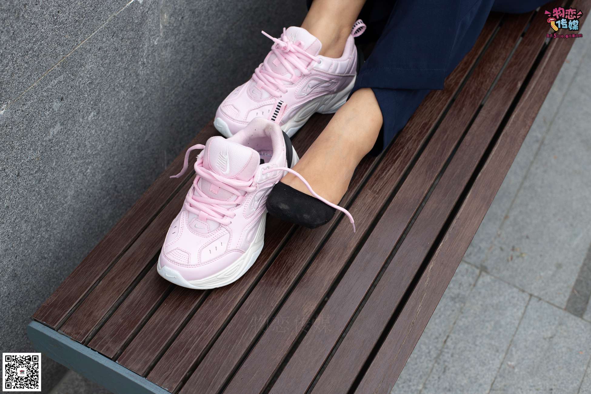 图片[55]-物恋传媒 No.053 些许肉感，很多性感~粉色小跑鞋配黑色船袜 [124P] – 速更版-美库