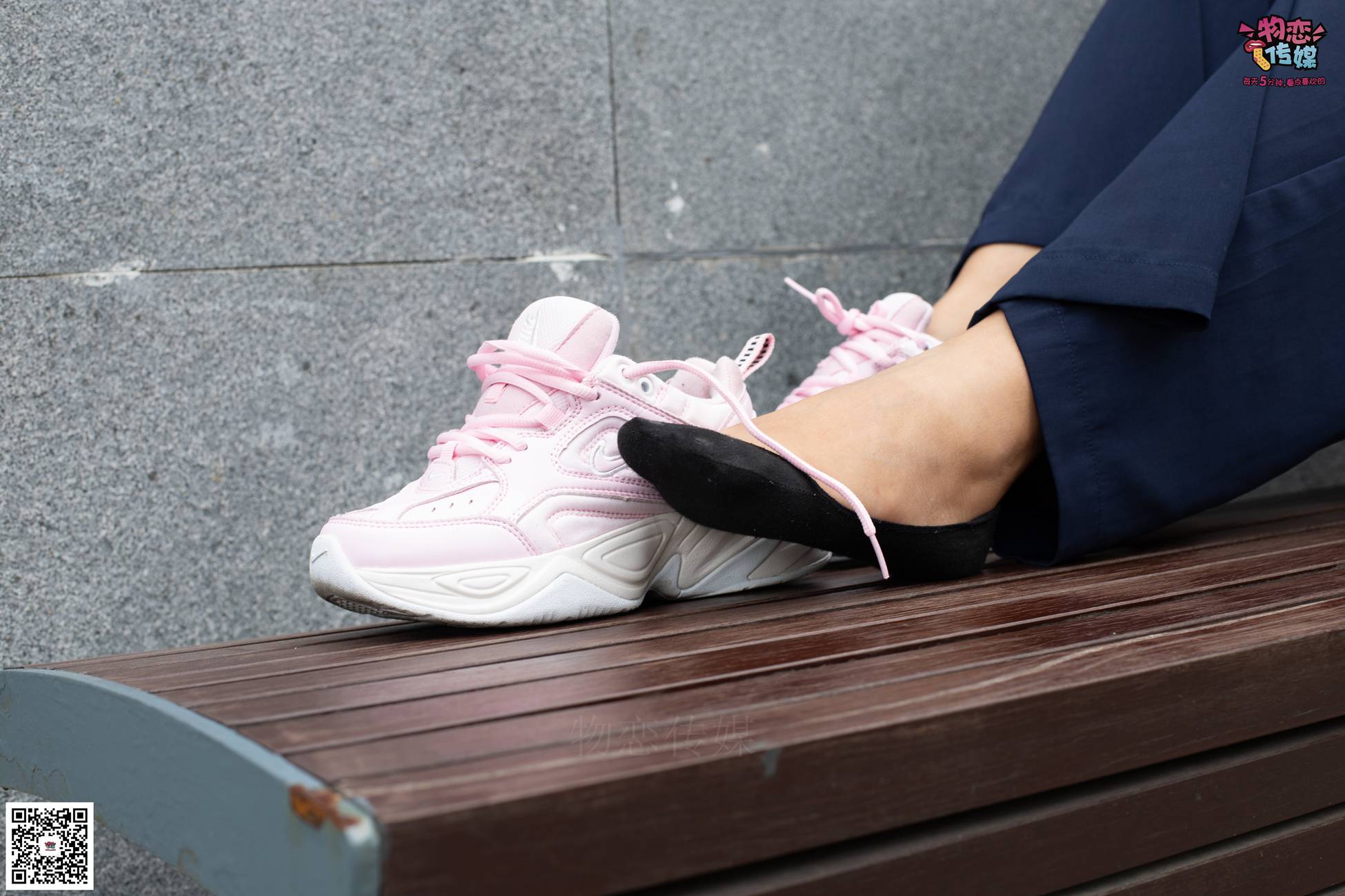 图片[56]-物恋传媒 No.053 些许肉感，很多性感~粉色小跑鞋配黑色船袜 [124P] – 速更版-美库