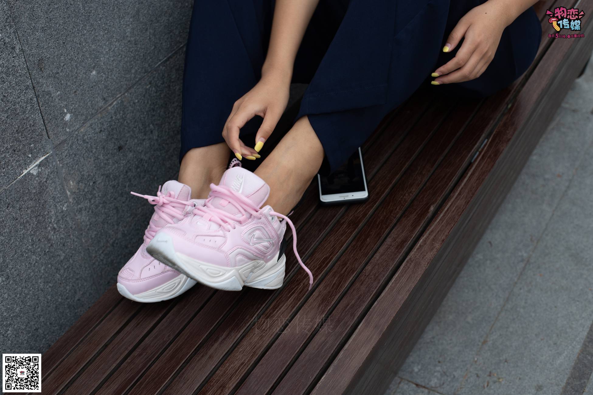 图片[61]-物恋传媒 No.053 些许肉感，很多性感~粉色小跑鞋配黑色船袜 [124P] – 速更版-美库