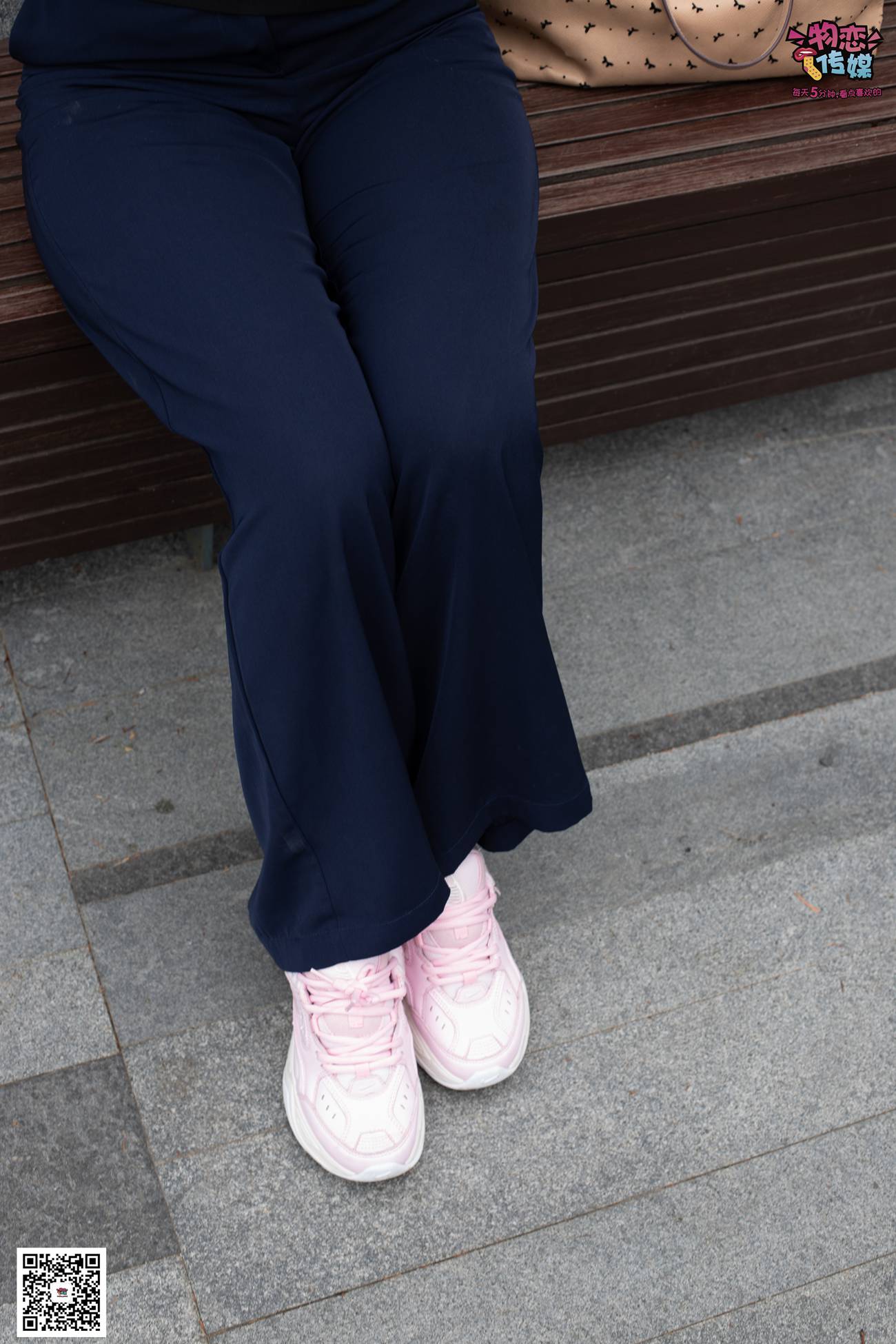 图片[76]-物恋传媒 No.053 些许肉感，很多性感~粉色小跑鞋配黑色船袜 [124P] – 速更版-美库