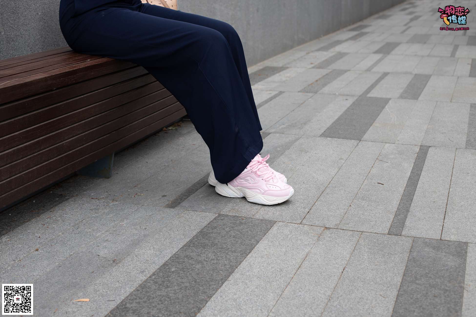 图片[81]-物恋传媒 No.053 些许肉感，很多性感~粉色小跑鞋配黑色船袜 [124P] – 速更版-美库