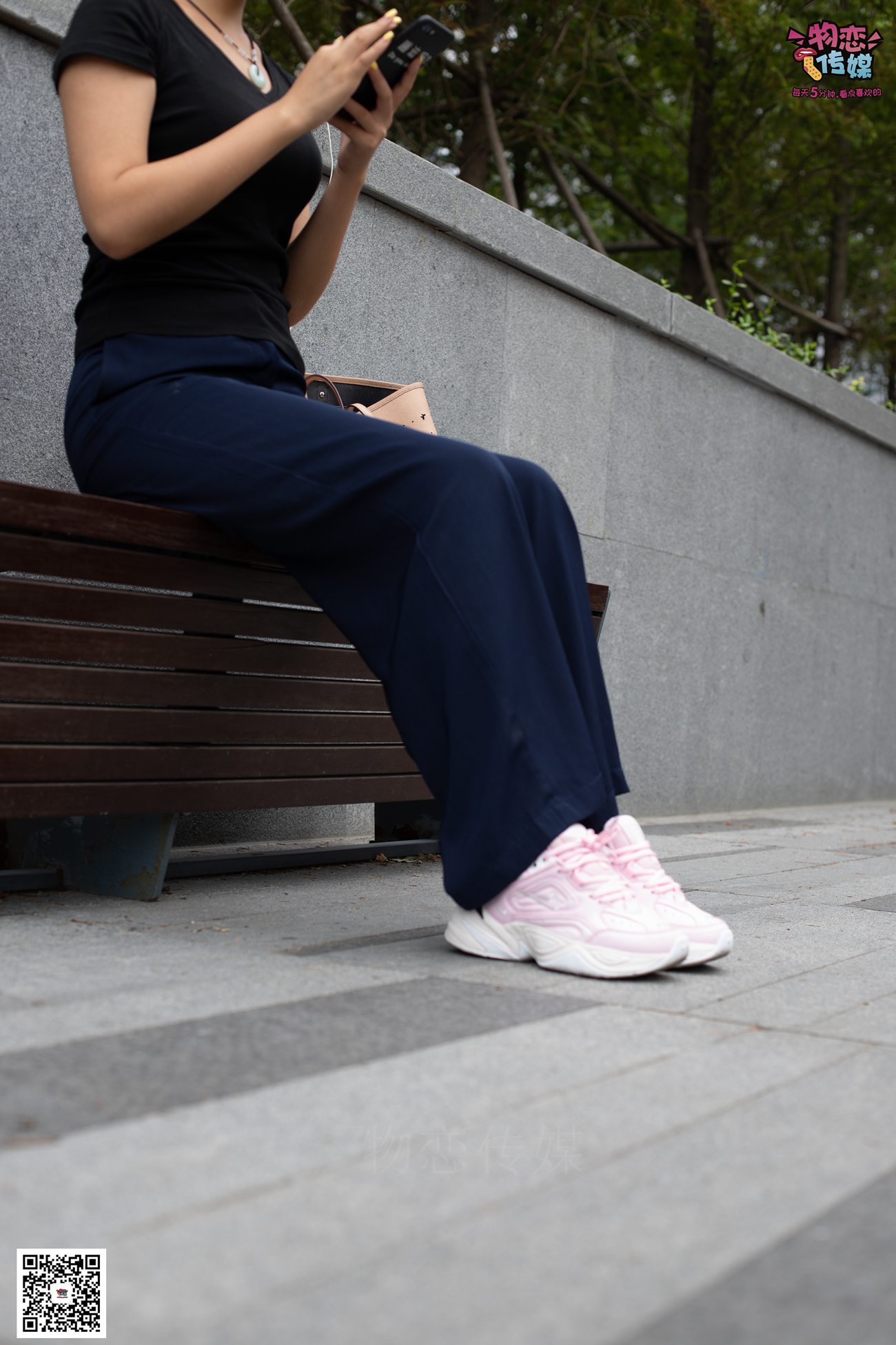 图片[84]-物恋传媒 No.053 些许肉感，很多性感~粉色小跑鞋配黑色船袜 [124P] – 速更版-美库