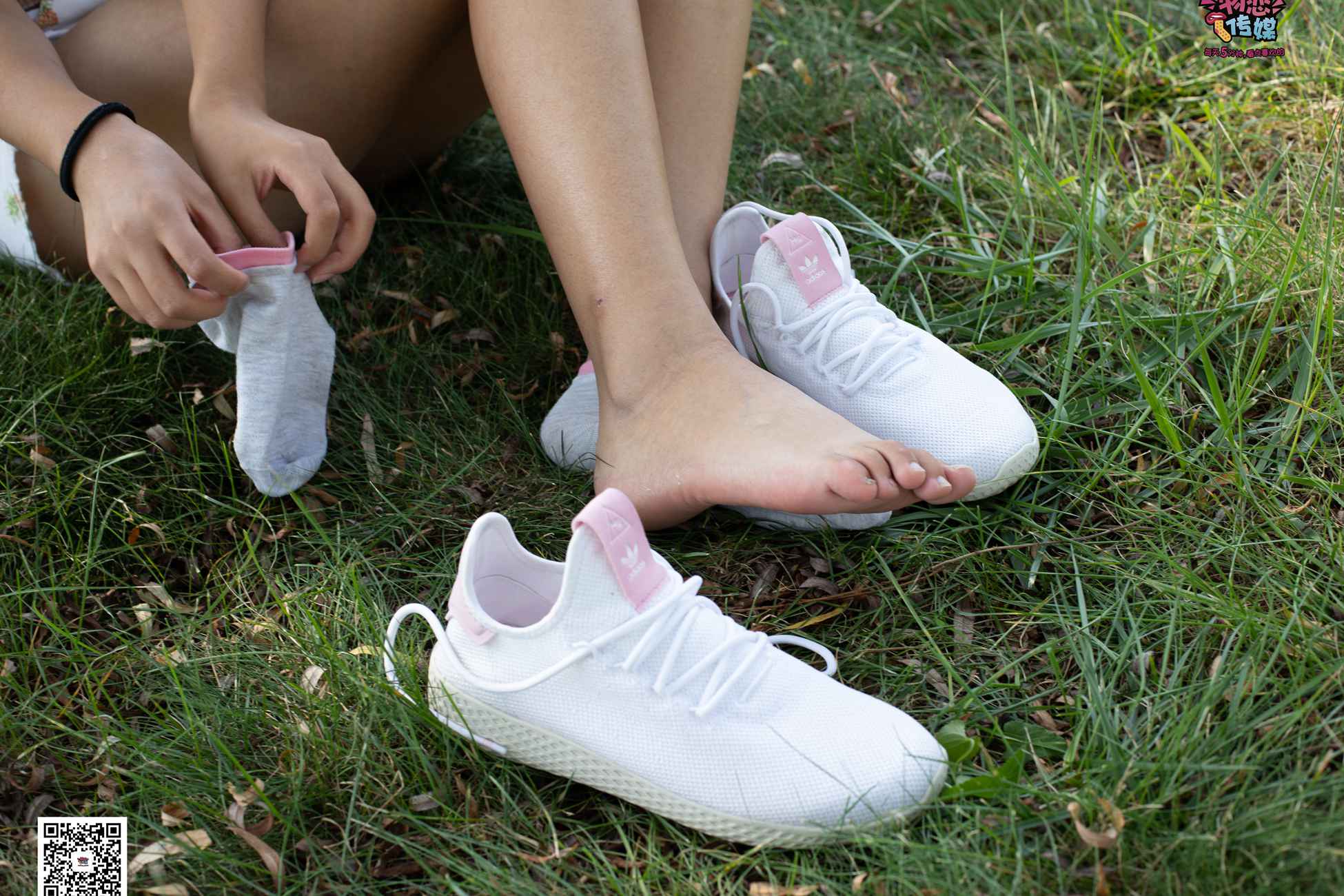 图片[140]-物恋传媒 No.054 学妹和你囧架架 [146P] – 速更版-美库