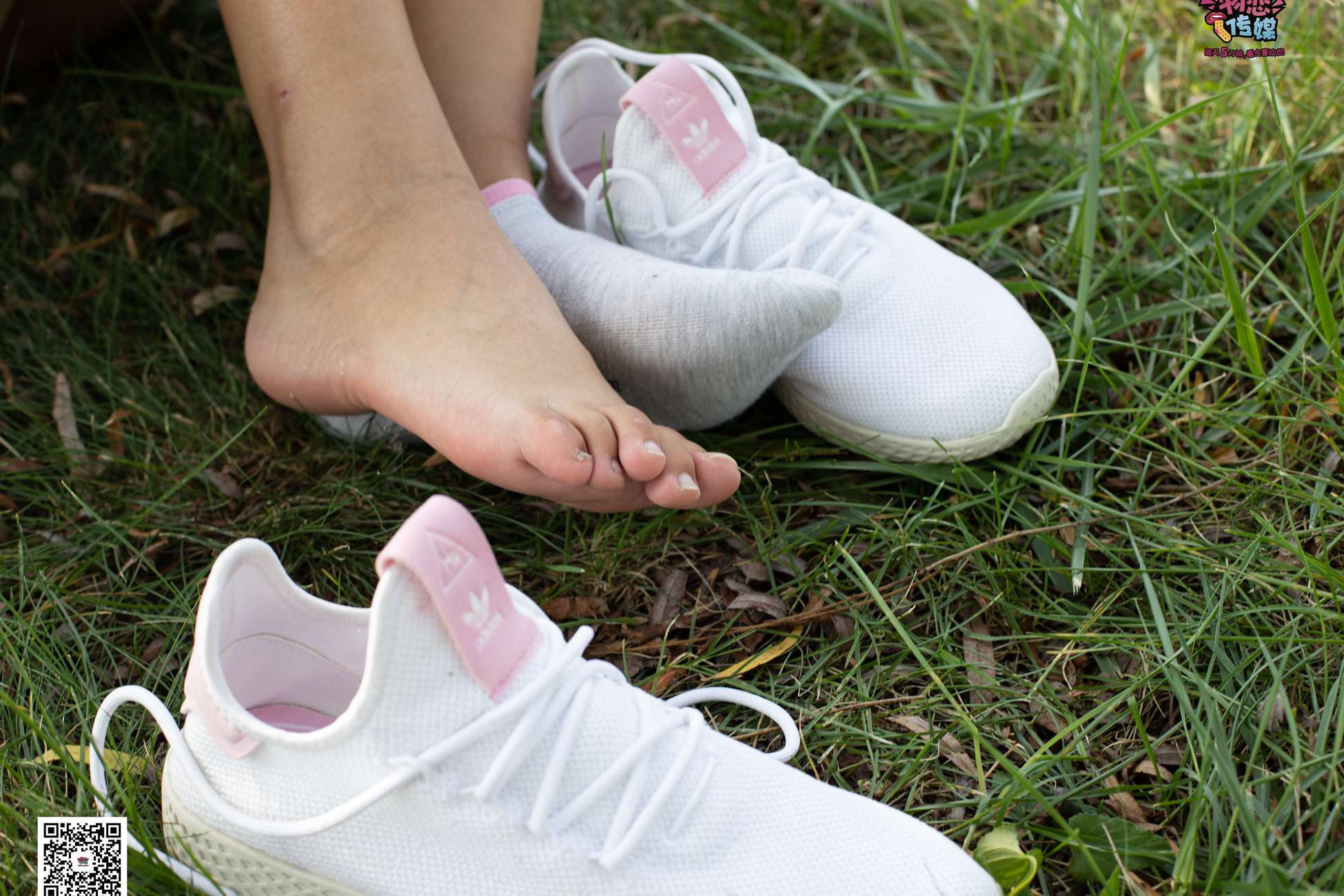 图片[147]-物恋传媒 No.054 学妹和你囧架架 [146P] – 速更版-美库