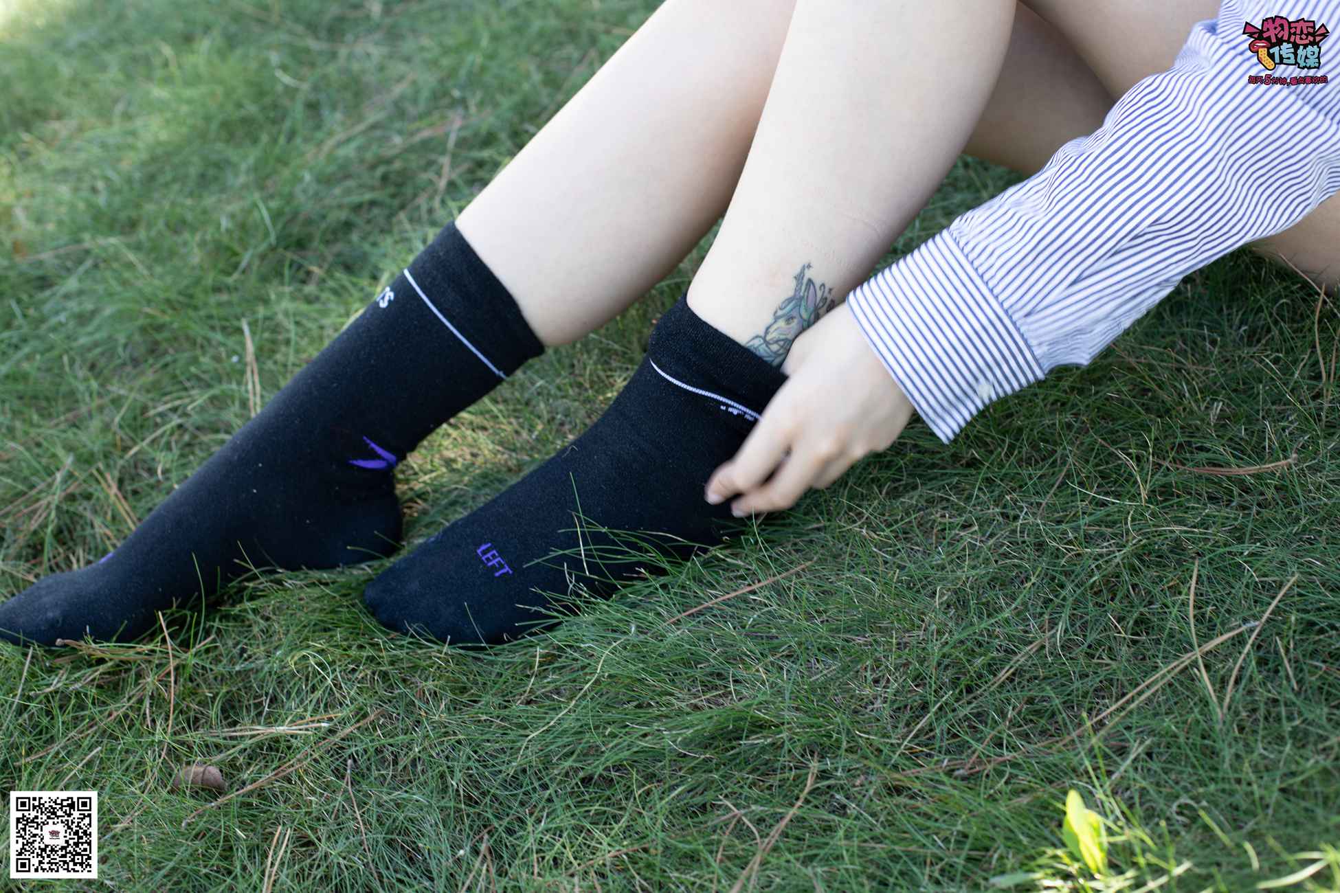 图片[30]-物恋传媒 No.056 眼神犀利,表情高冷小姐姐的深蓝色棉袜 [160P] – 速更版-美库